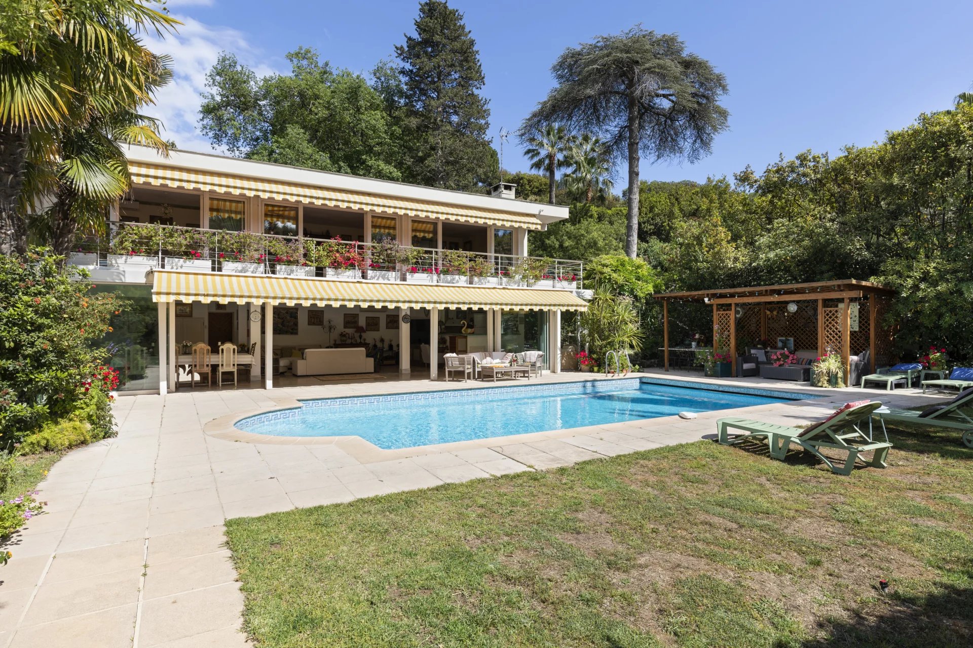 Antibes, Provence-Alpes-Côte d?Azur, 06600, FR, 5 Bedrooms Bedrooms, ,4 BathroomsBathrooms,Residential,For Sale,1414458