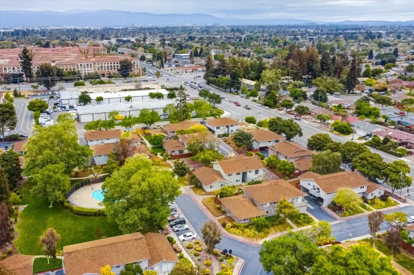 Sunnyvale, California, 94086, United States, 3 Bedrooms Bedrooms, ,2 BathroomsBathrooms,Residential,For Sale,1847517