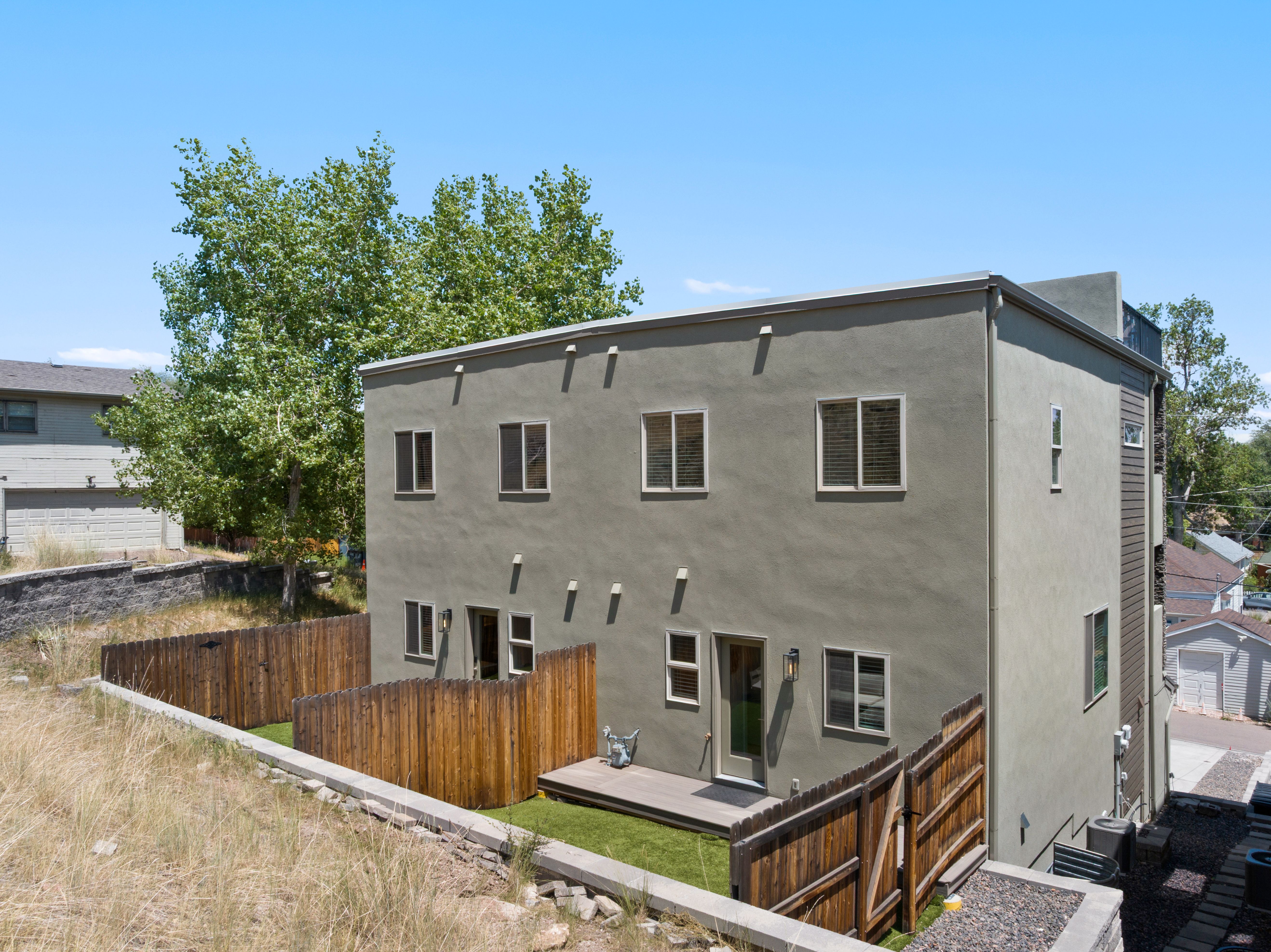  Furnished Modern Townhome - 物件實景