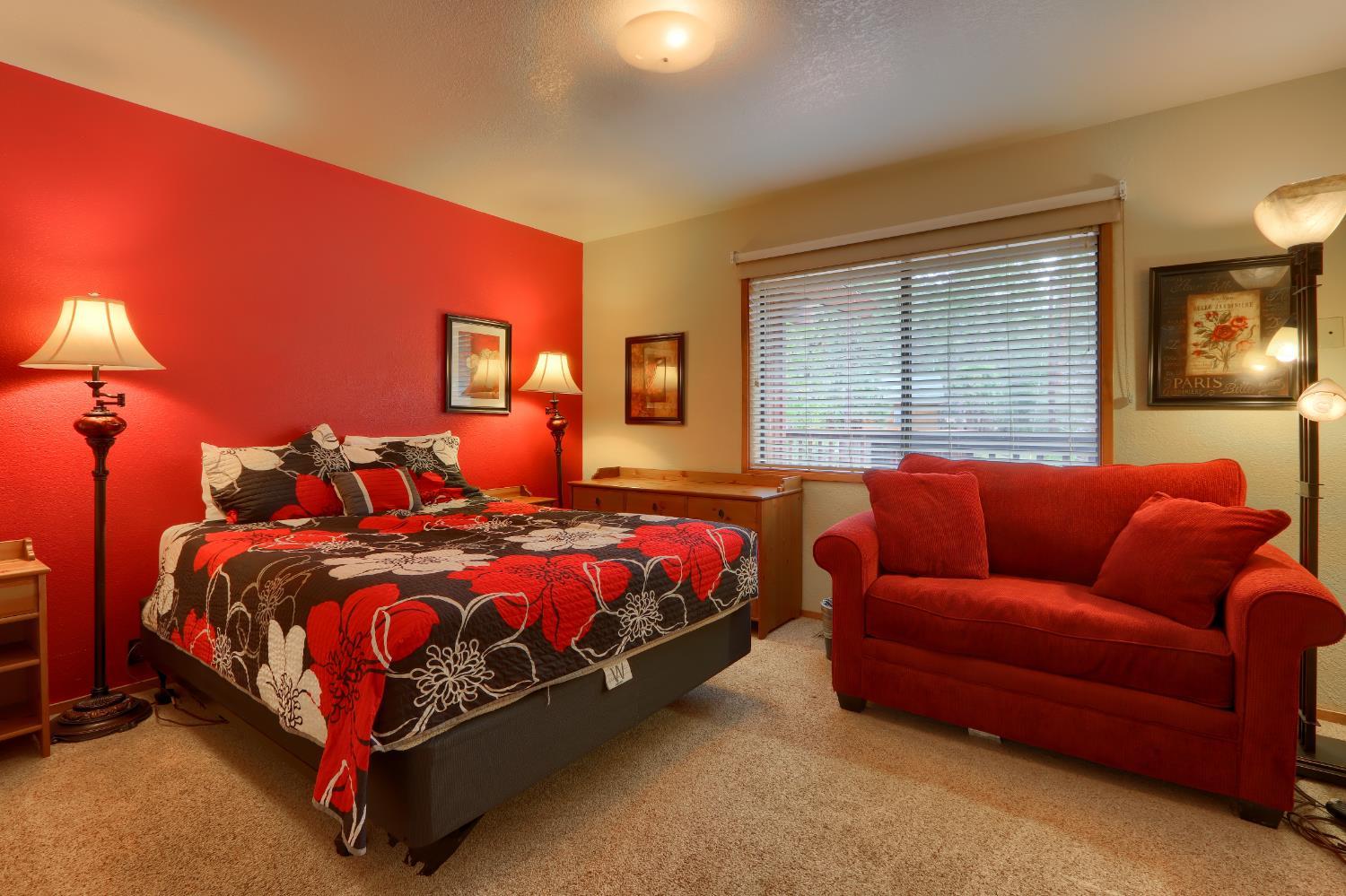 Wawona, California, 95389, United States, 3 Bedrooms Bedrooms, ,2 BathroomsBathrooms,Residential,For Sale,1998030