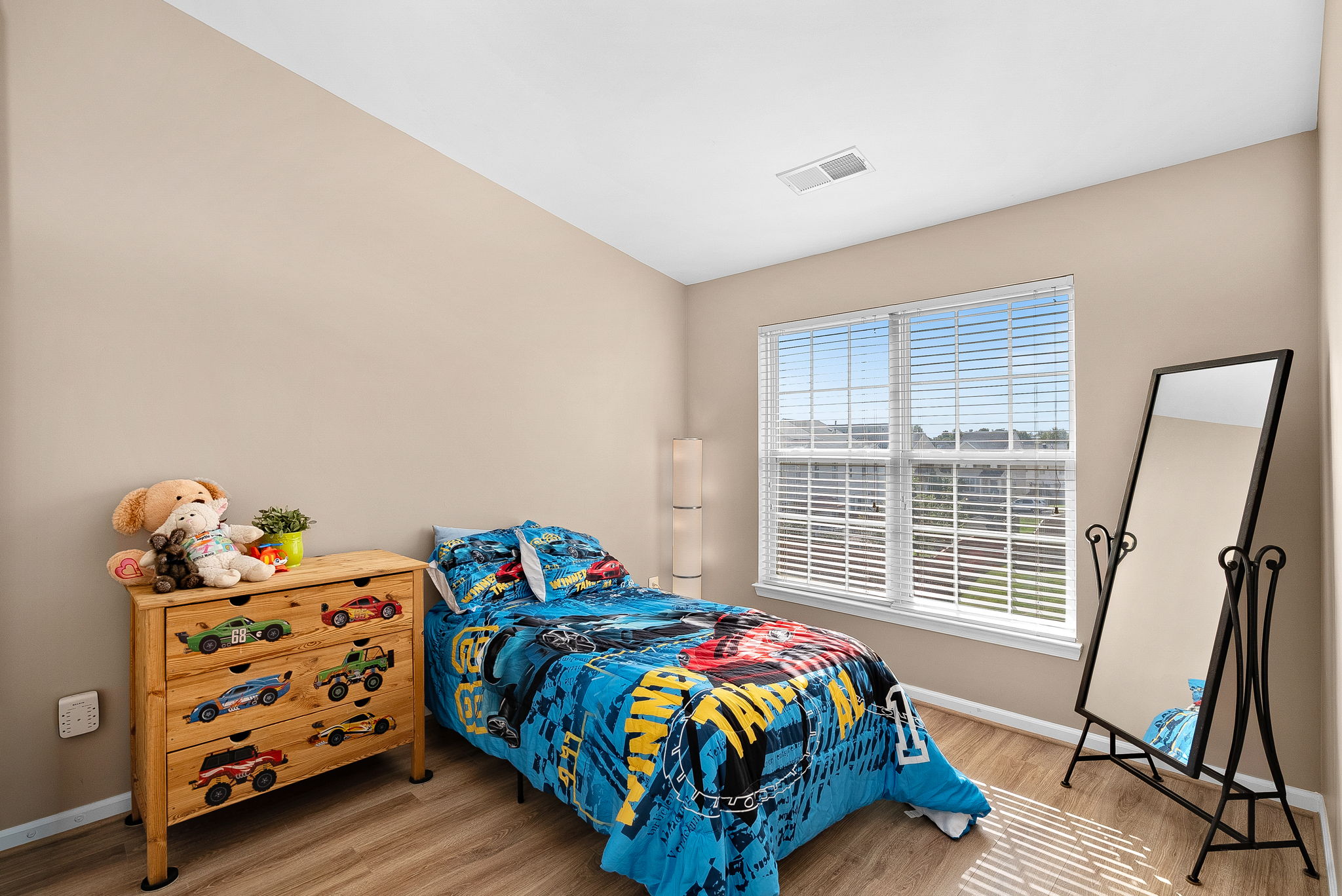  348 Ebaugh Drive SE, Leesburg, VA, 20175 - 物件實景