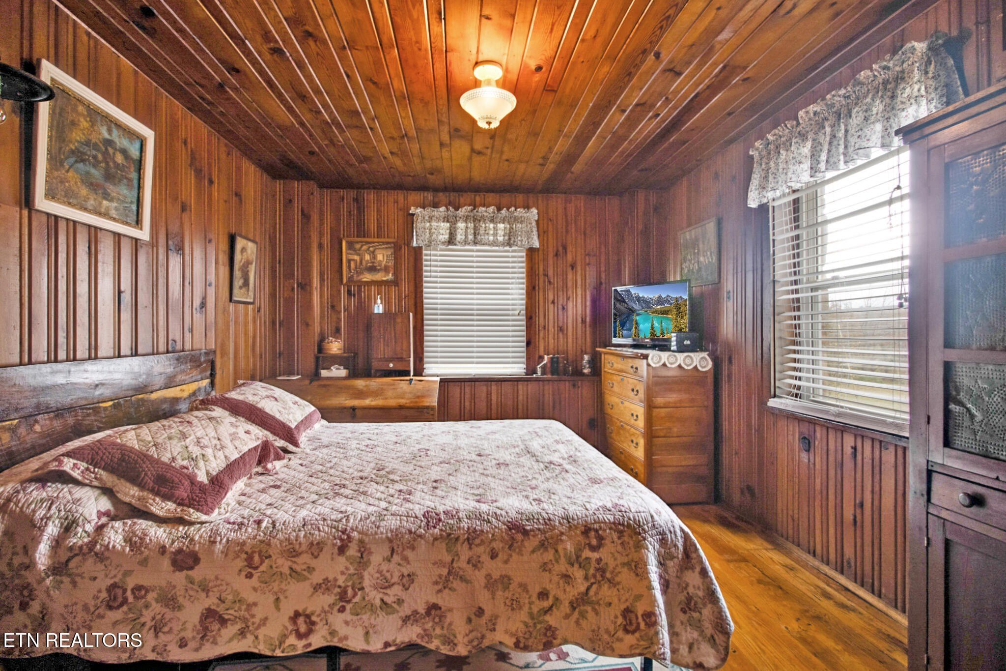 Crossville, Tennessee, 38555, United States, 4 Bedrooms Bedrooms, ,3 BathroomsBathrooms,Residential,For Sale,1996512