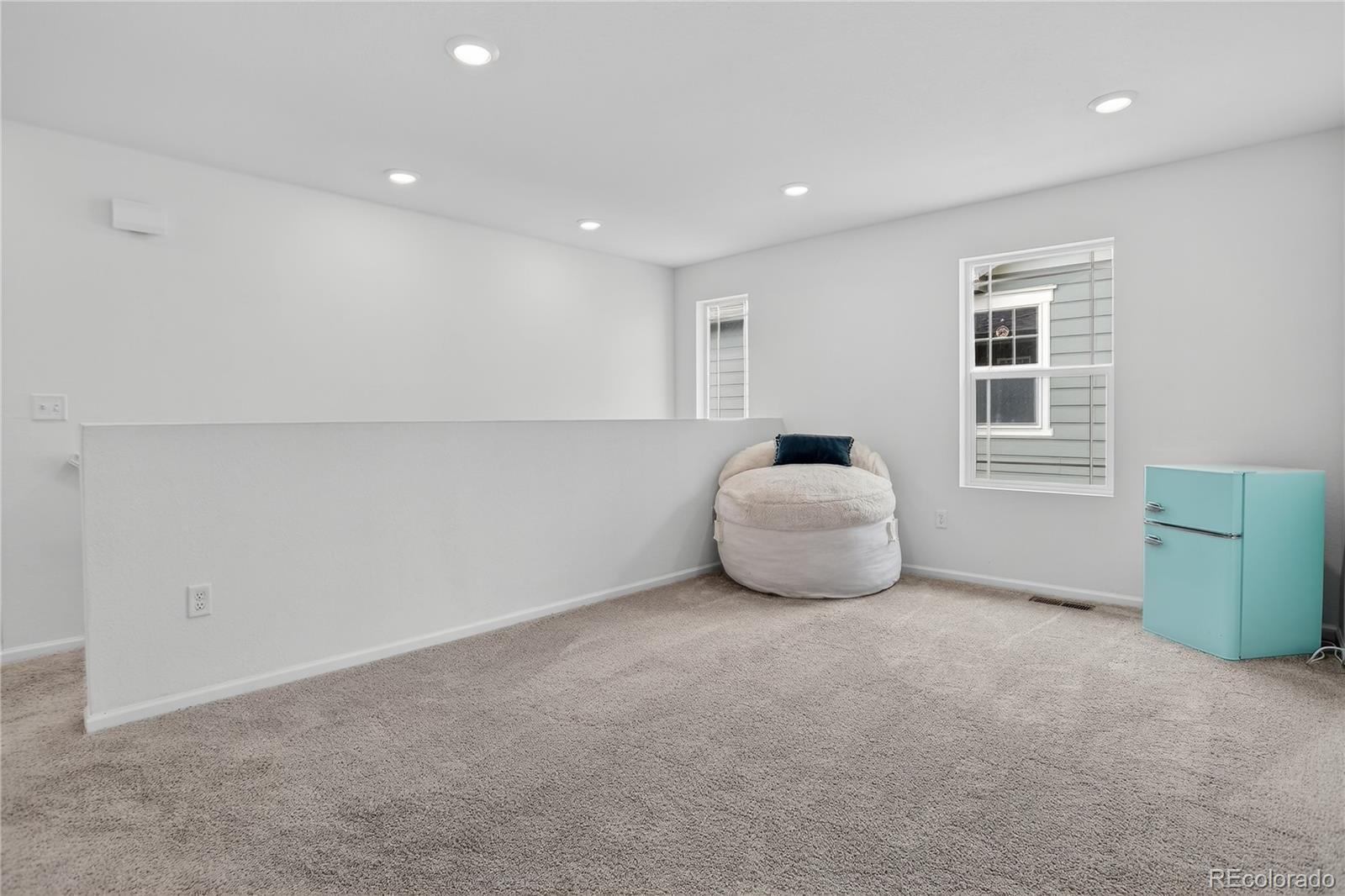 Longmont, Colorado, 80504, United States, 3 Bedrooms Bedrooms, ,2 BathroomsBathrooms,Residential,For Sale,1950187