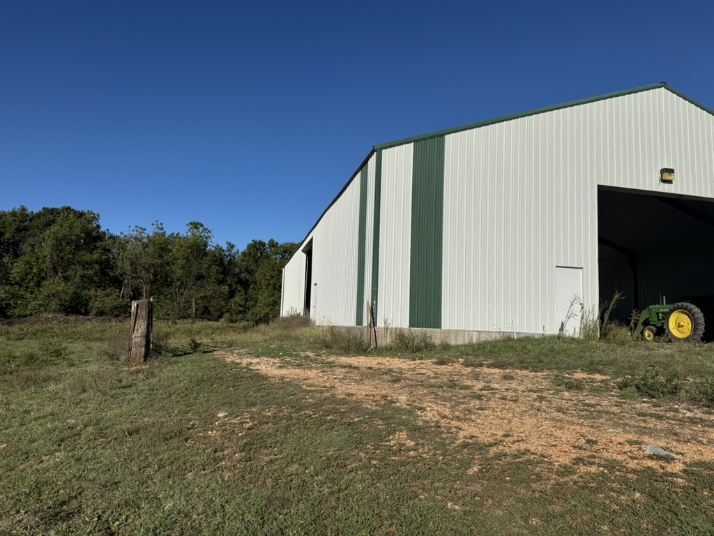 Pierce City, Missouri, 65723, United States, 2 Bedrooms Bedrooms, ,2 BathroomsBathrooms,Residential,For Sale,1987385