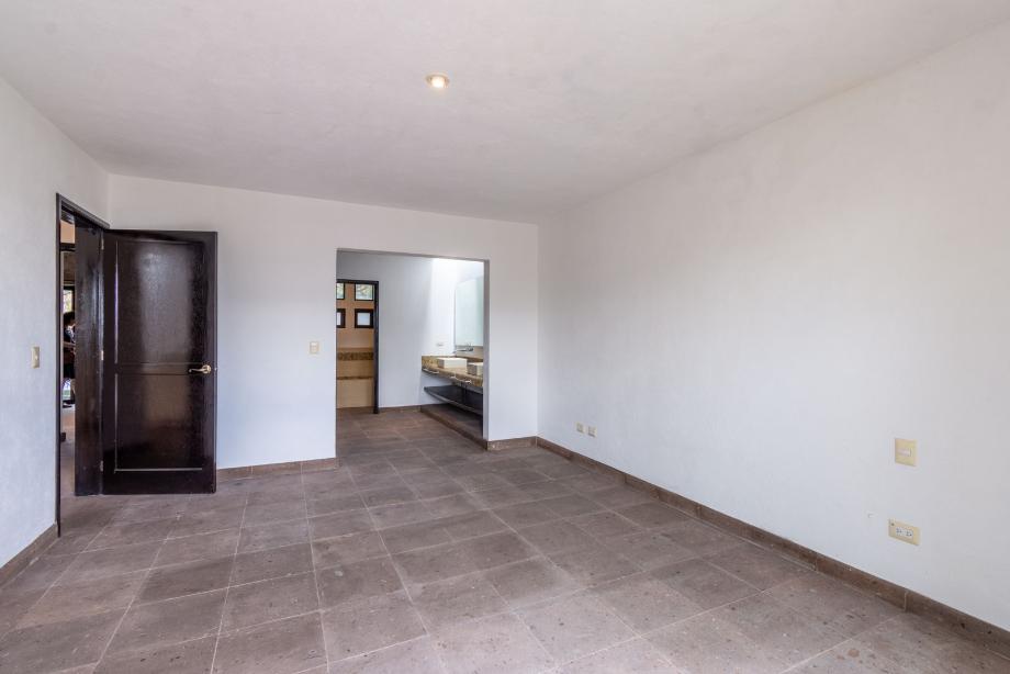San Miguel de Allende, Guanajuato, 37766, Mexico, 4 Bedrooms Bedrooms, ,3 BathroomsBathrooms,Residential,For Sale,1916659