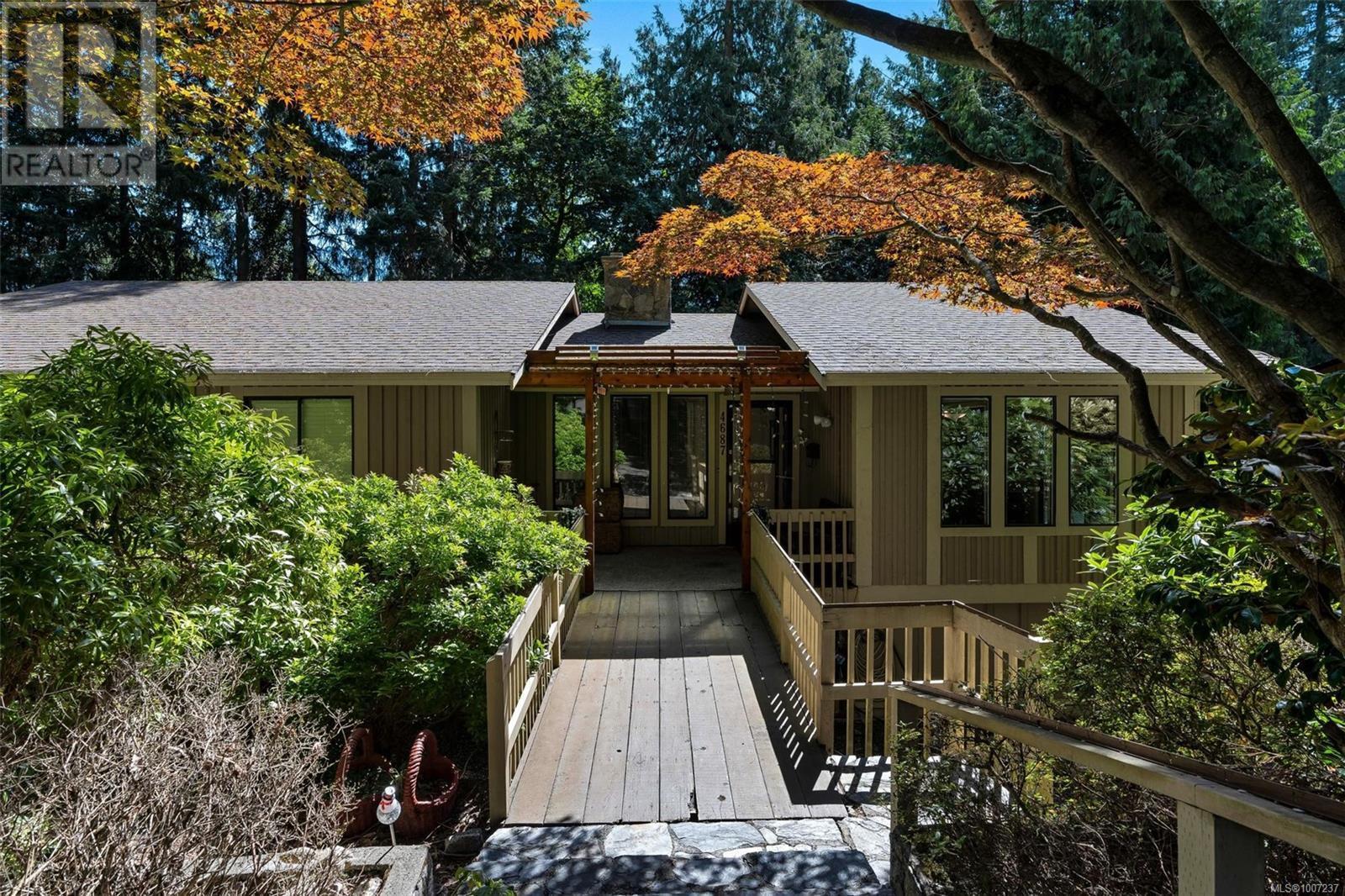 SAANICH, British Columbia, V8Y 1A9, CA, 4 Bedrooms Bedrooms, ,3 BathroomsBathrooms,Residential,For Sale,1901029