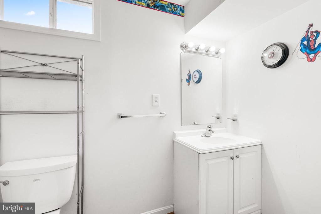 Frederick, Maryland, 21703, United States, 3 Bedrooms Bedrooms, ,3 BathroomsBathrooms,Residential,For Sale,1935163