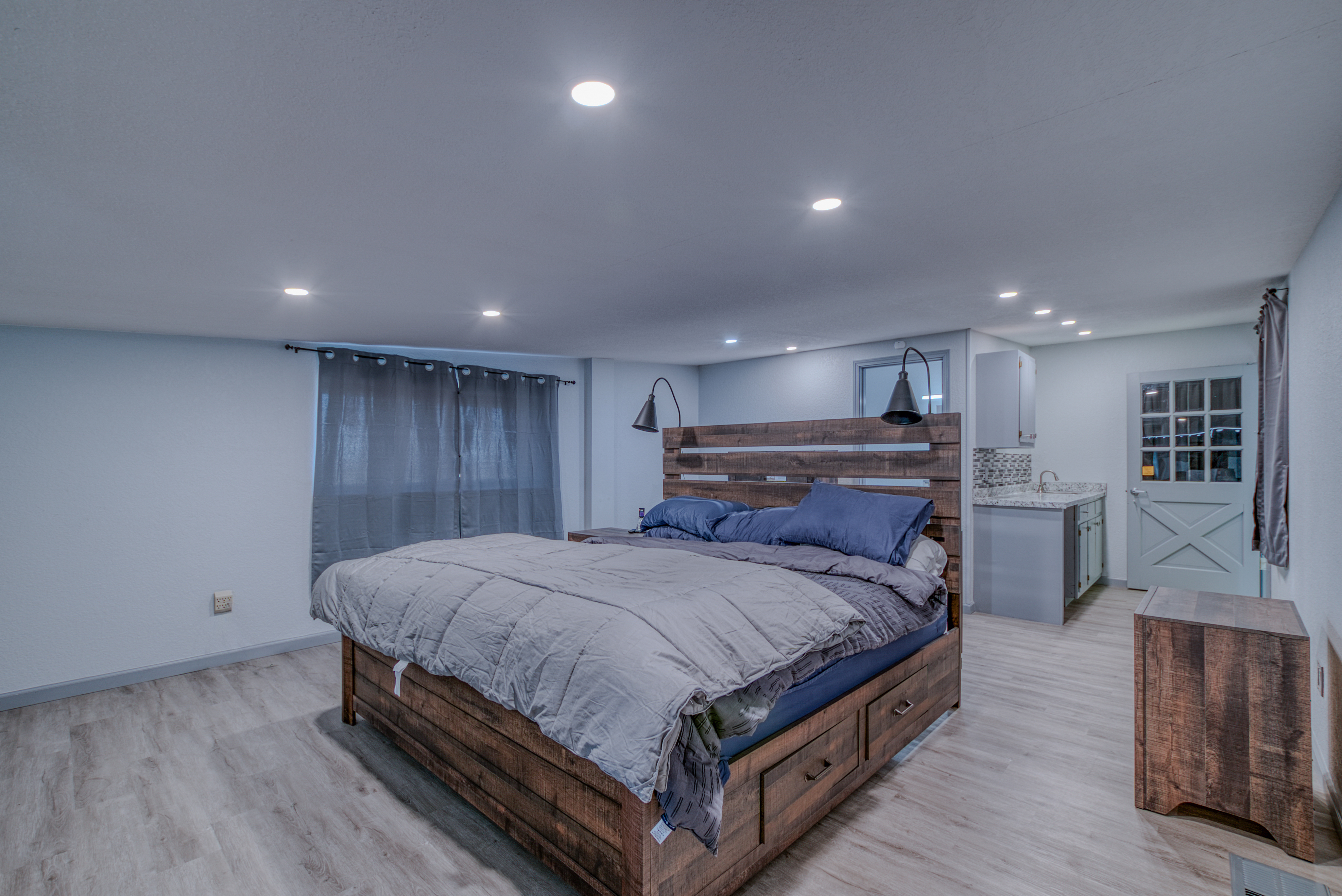 Carrizozo, New Mexico, 88301, United States, 3 Bedrooms Bedrooms, ,3 BathroomsBathrooms,Residential,For Sale,1695318