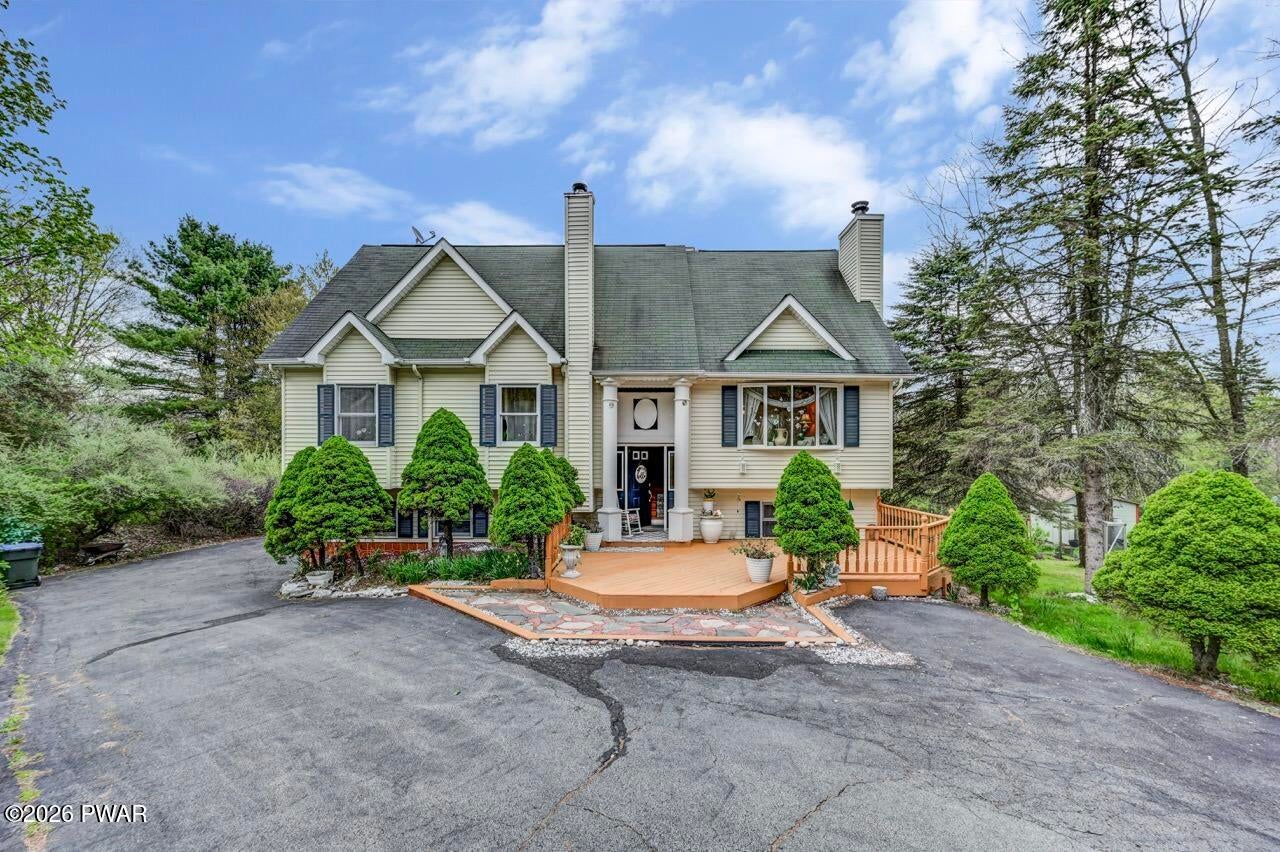 Hawley, Pennsylvania, 18428, United States, 3 Bedrooms Bedrooms, ,3 BathroomsBathrooms,Residential,For Sale,2045204