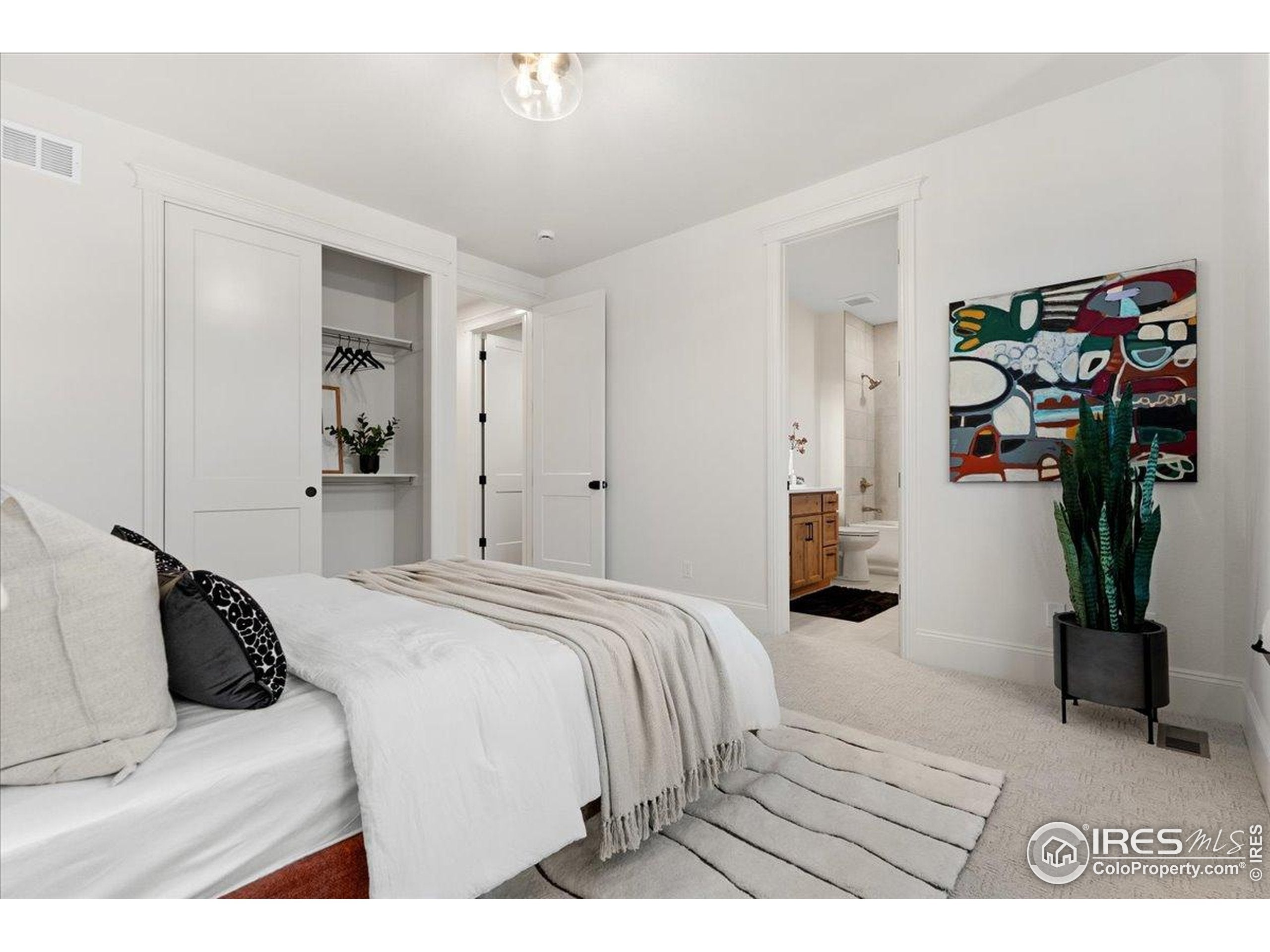 Berthoud, Colorado, 80513, United States, 4 Bedrooms Bedrooms, ,4 BathroomsBathrooms,Residential,For Sale,1910377