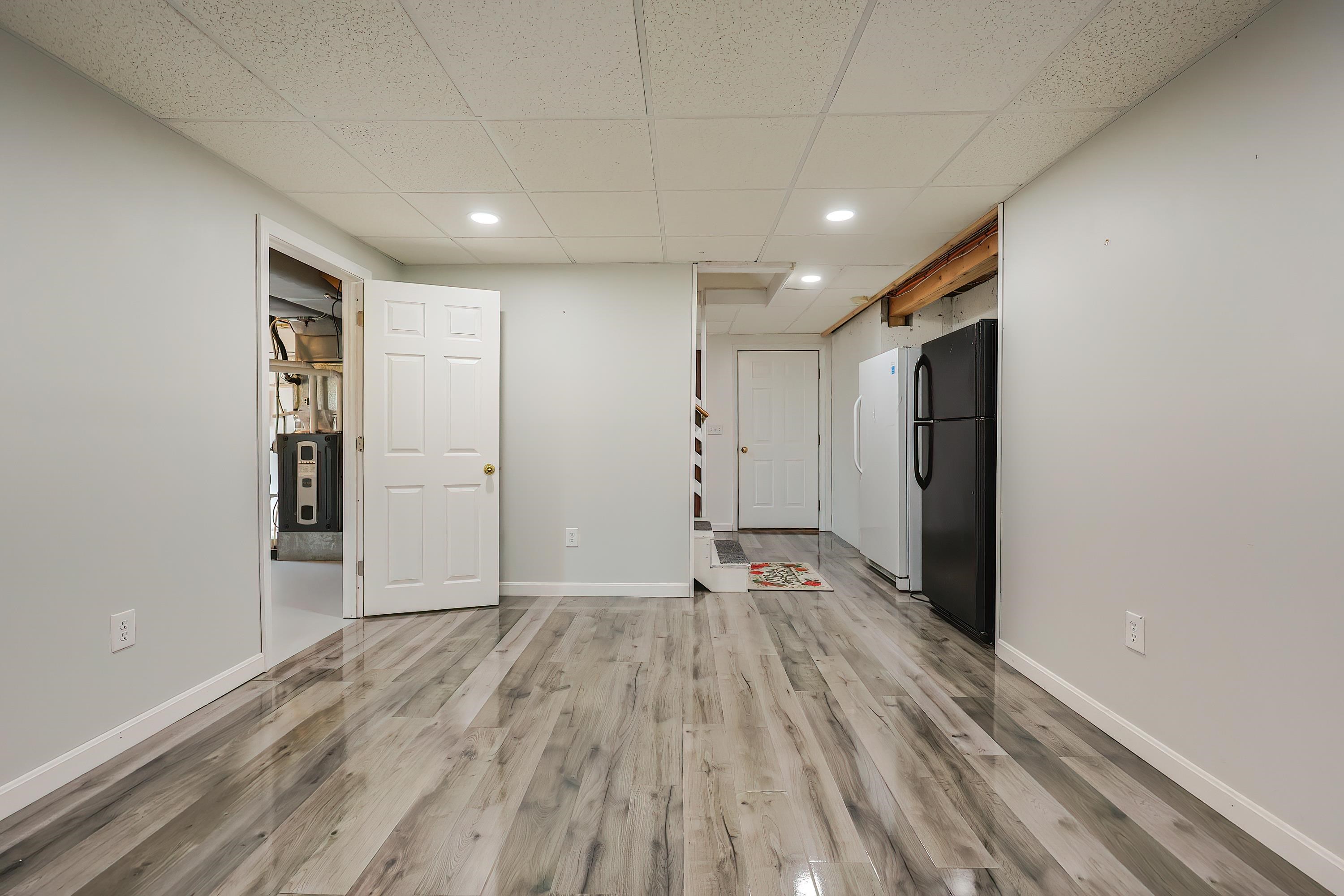 Derry, New Hampshire, 03038, United States, 3 Bedrooms Bedrooms, ,2 BathroomsBathrooms,Residential,For Sale,1926194