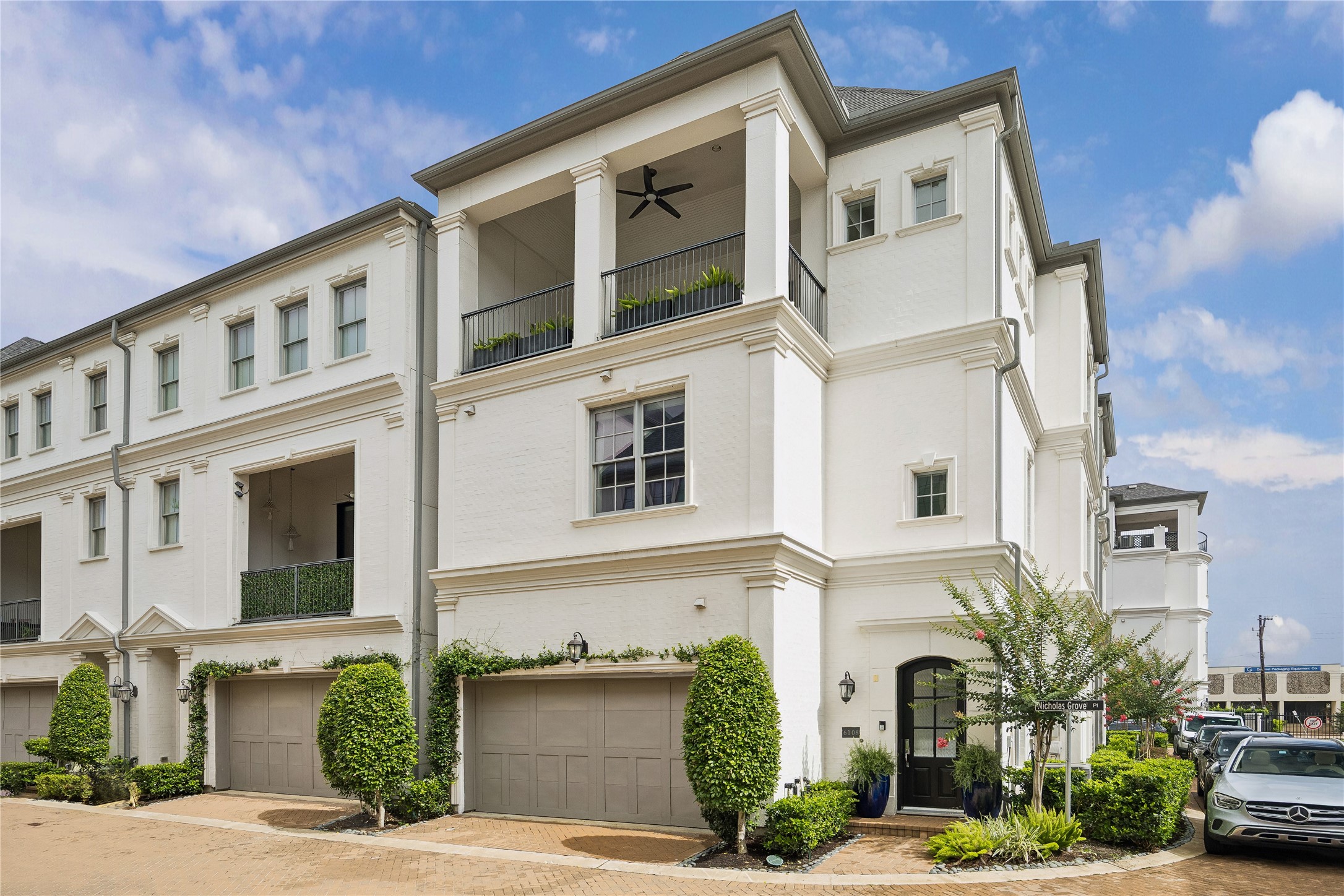  6108 Nicholas Grove Place - 物件實景