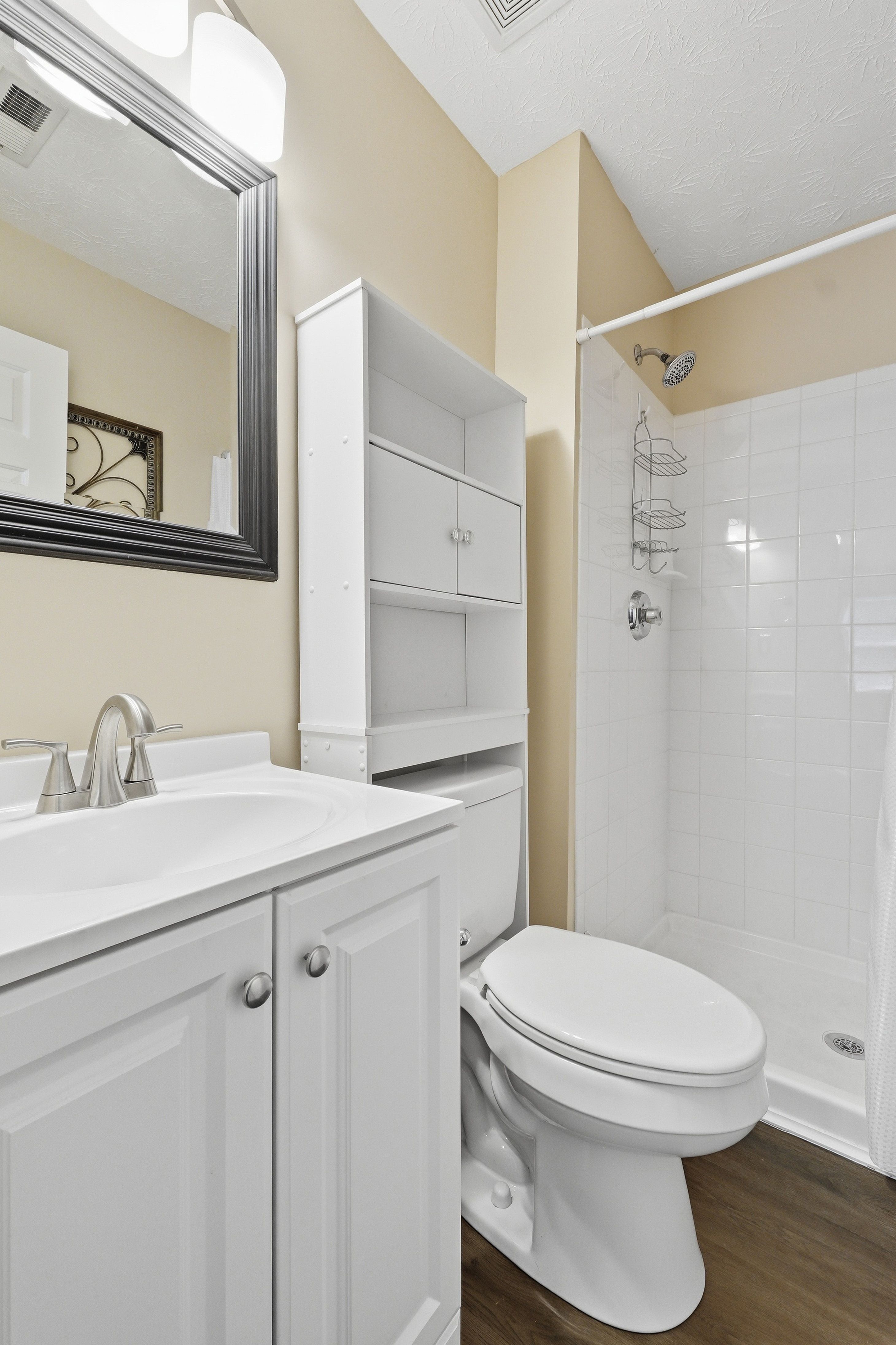  6314 Maravian Drive, Louisville, KY 40258 - 物件實景