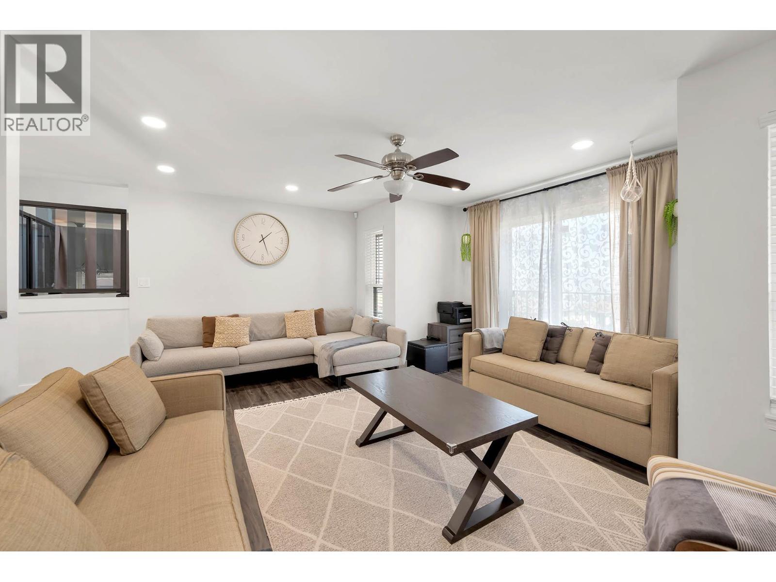 KAMLOOPS, British Columbia, V1S 1W2, CA, 6 Bedrooms Bedrooms, ,4 BathroomsBathrooms,Residential,For Sale,1950563