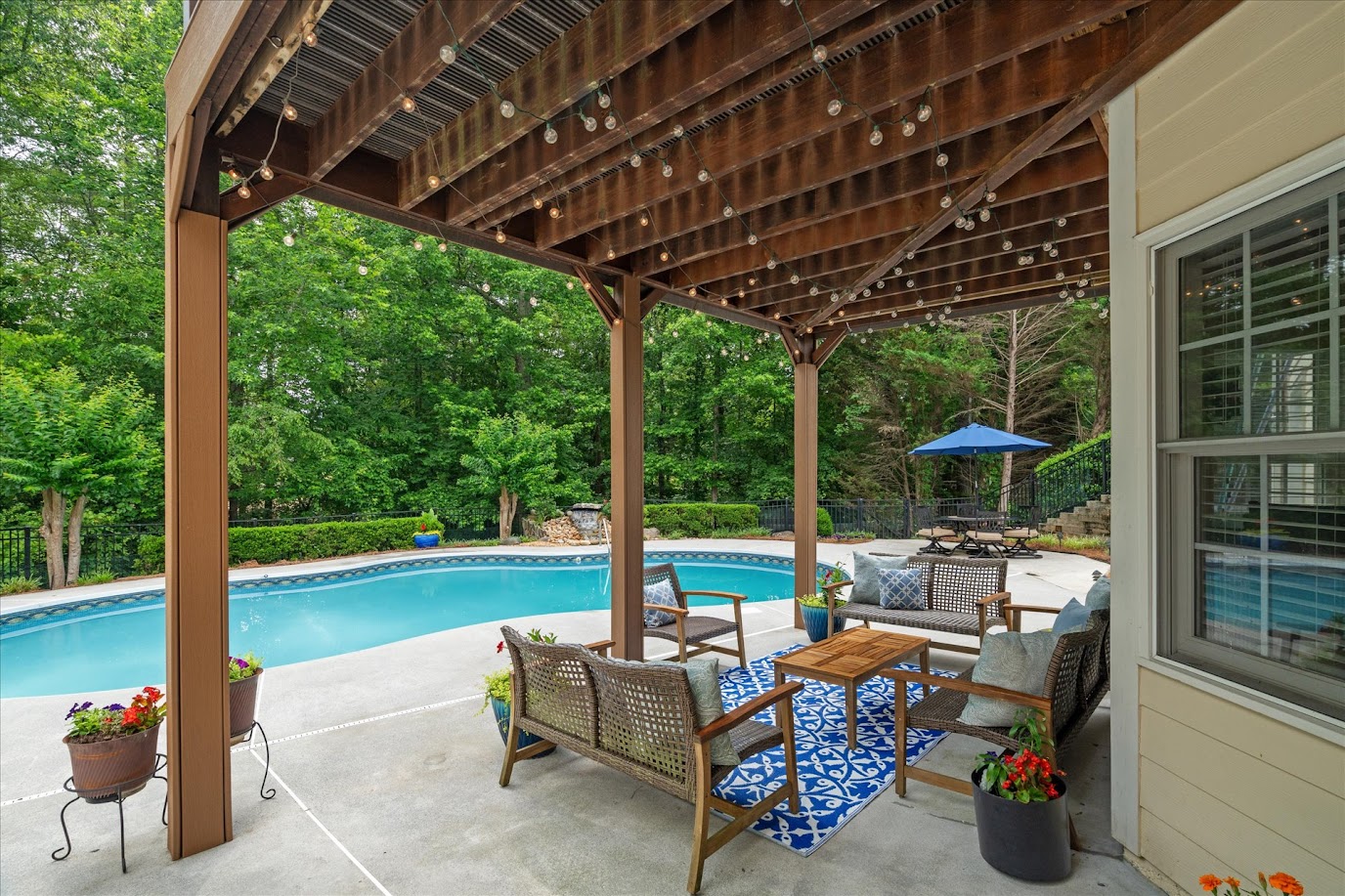 Villa Rica, Georgia, 30180, United States, 6 Bedrooms Bedrooms, ,4 BathroomsBathrooms,Residential,For Sale,1983769