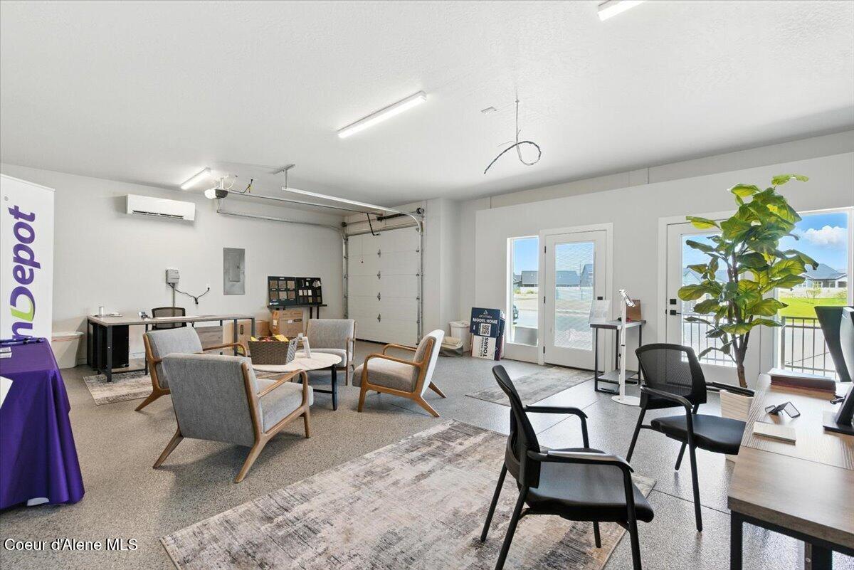 Coeur d'Alene, Idaho, 83815, United States, 4 Bedrooms Bedrooms, ,3 BathroomsBathrooms,Residential,For Sale,2009253