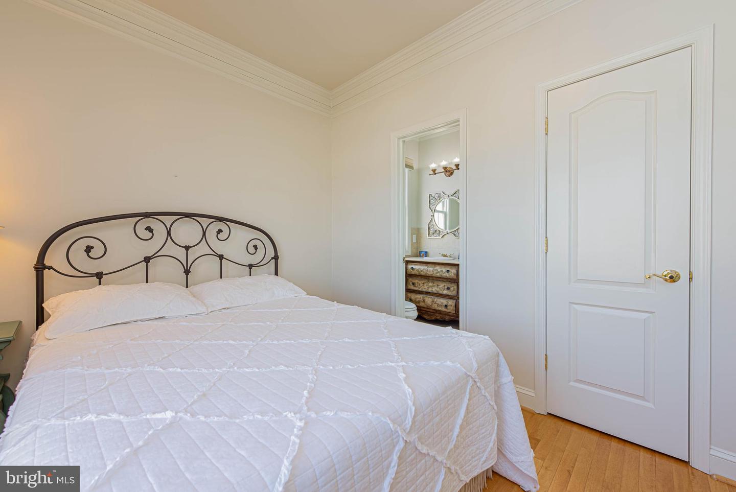 Ocean City, Maryland, 21842, United States, 4 Bedrooms Bedrooms, ,5 BathroomsBathrooms,Residential,For Sale,1901864