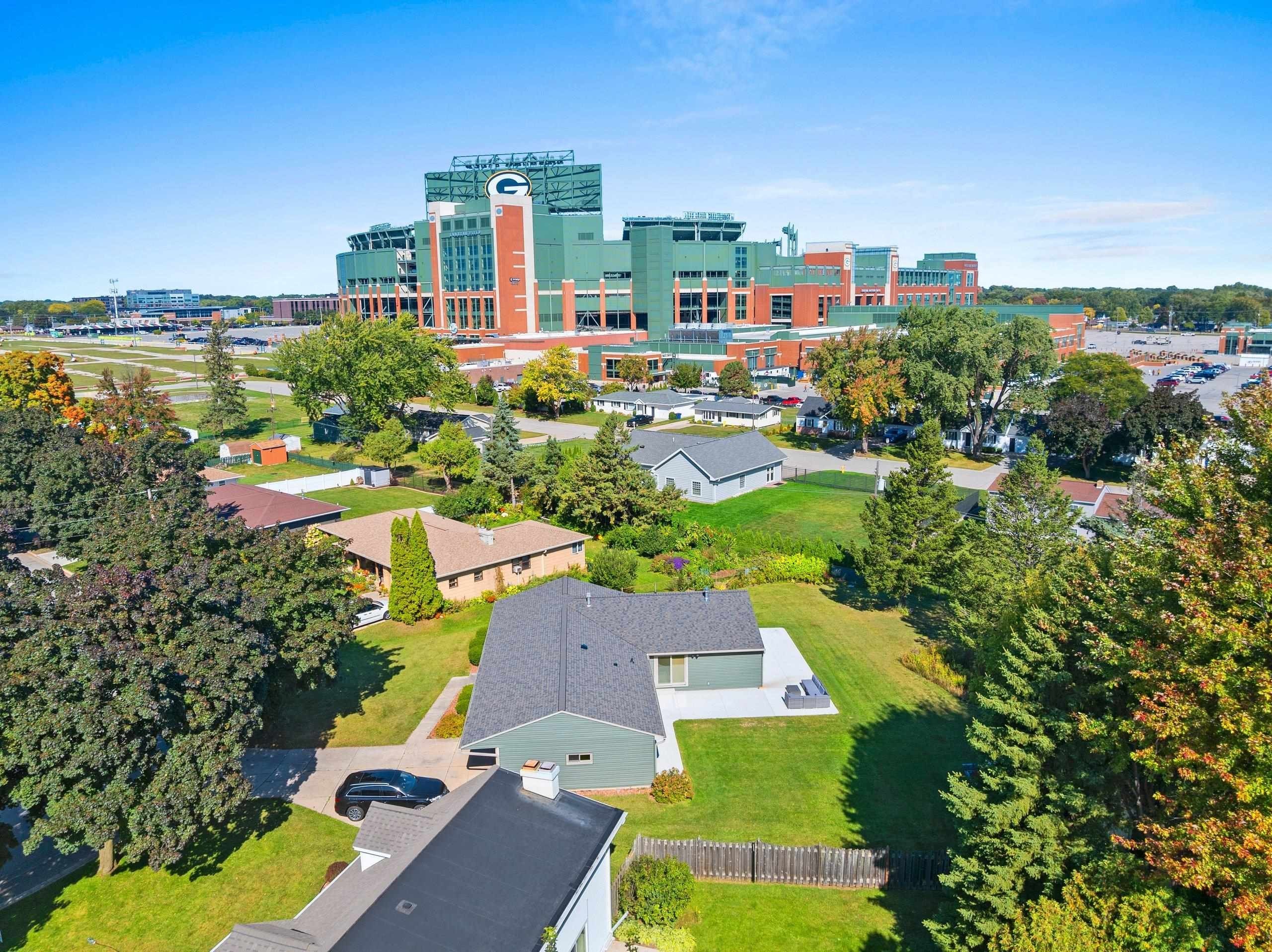 GREEN BAY, Wisconsin, 54304-4417, United States, 4 Bedrooms Bedrooms, ,2 BathroomsBathrooms,Residential,For Sale,1978060