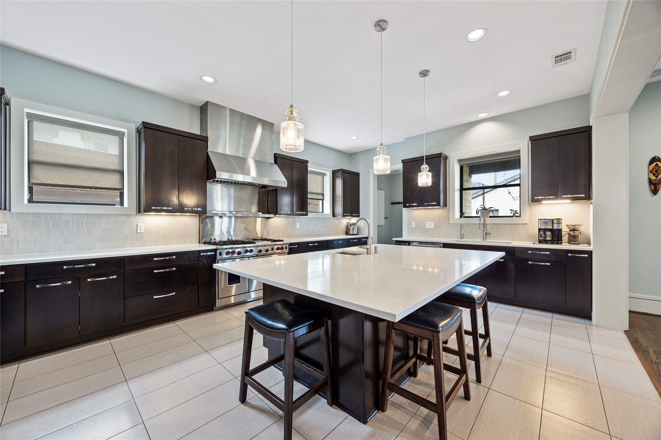 Dallas, Texas, 75214, United States, 4 Bedrooms Bedrooms, ,5 BathroomsBathrooms,Residential,For Sale,1794312