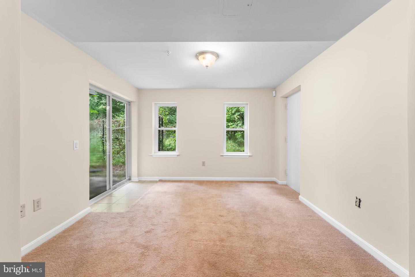 Clinton, Maryland, 20735, United States, 5 Bedrooms Bedrooms, ,5 BathroomsBathrooms,Residential,For Sale,1907711