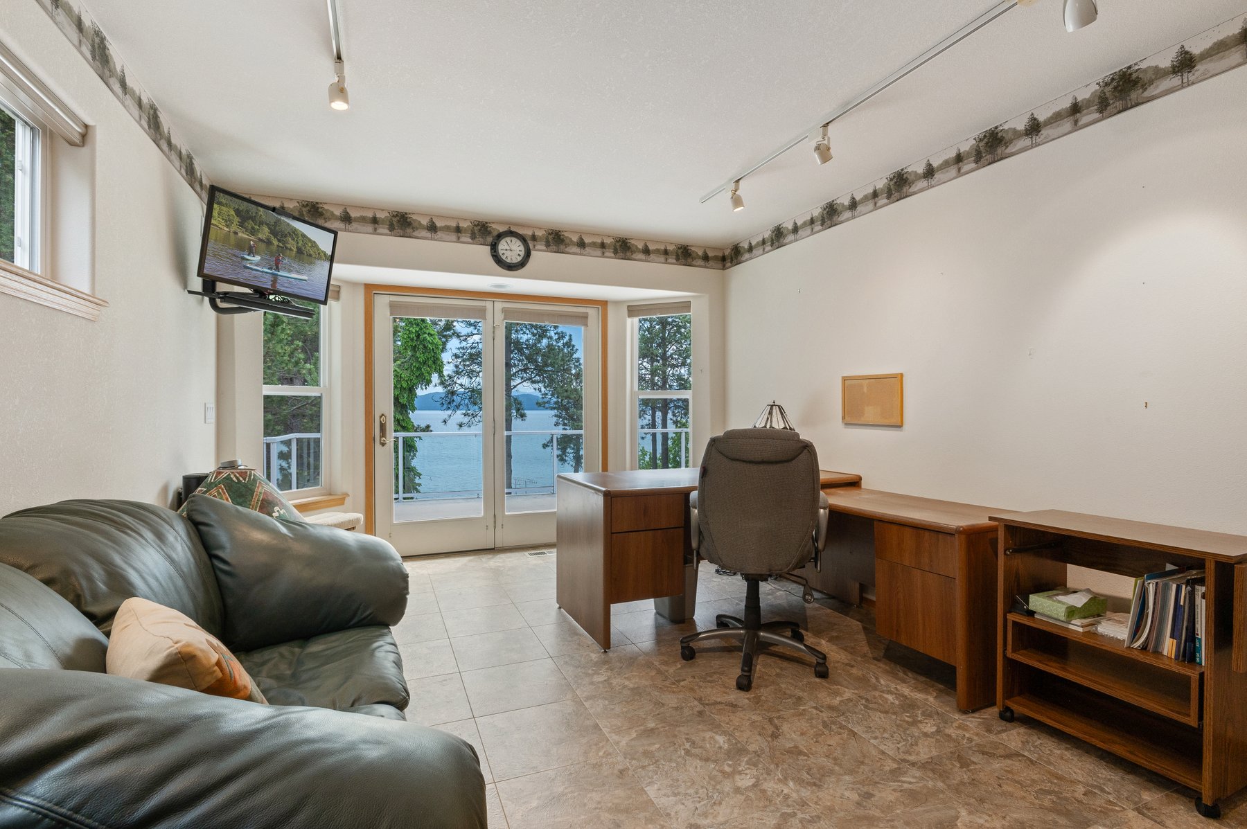 Sandpoint, Idaho, 83864, United States, 4 Bedrooms Bedrooms, ,4 BathroomsBathrooms,Residential,For Sale,1834691
