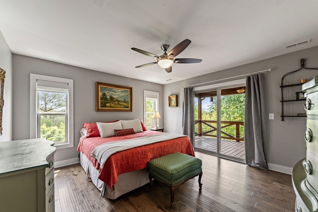 Blairsville, Georgia, 30512, United States, 4 Bedrooms Bedrooms, ,3 BathroomsBathrooms,Residential,For Sale,1876280