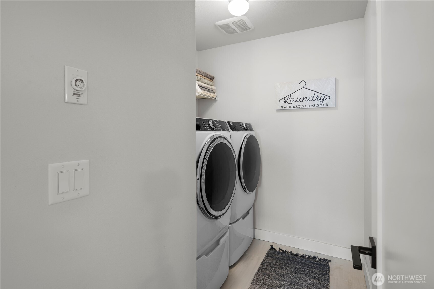 Edgewood, Washington, 98371, United States, 5 Bedrooms Bedrooms, ,4 BathroomsBathrooms,Residential,For Sale,1939200