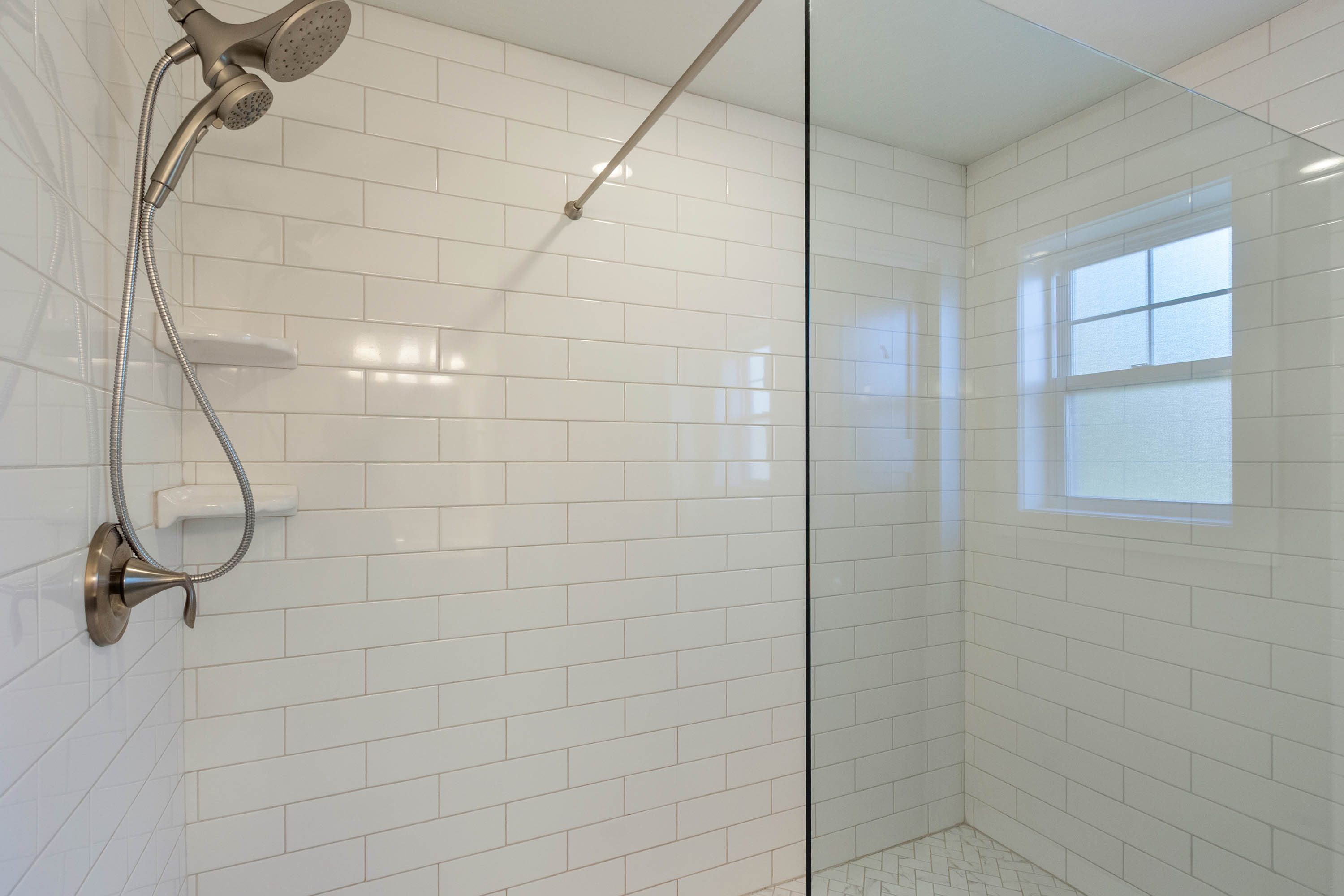 Sandpoint, Idaho, 83864, United States, 3 Bedrooms Bedrooms, ,2 BathroomsBathrooms,Residential,For Sale,2006353