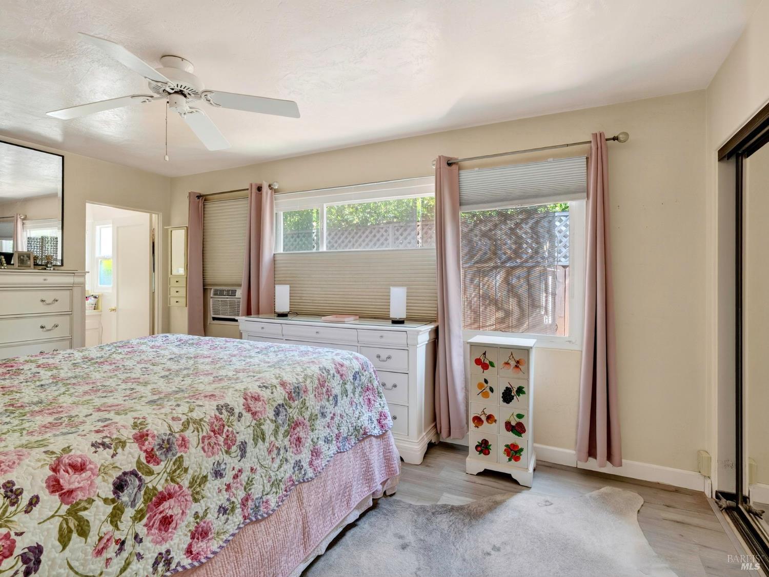 St. Helena, California, 94574, United States, 2 Bedrooms Bedrooms, ,2 BathroomsBathrooms,Residential,For Sale,1932187
