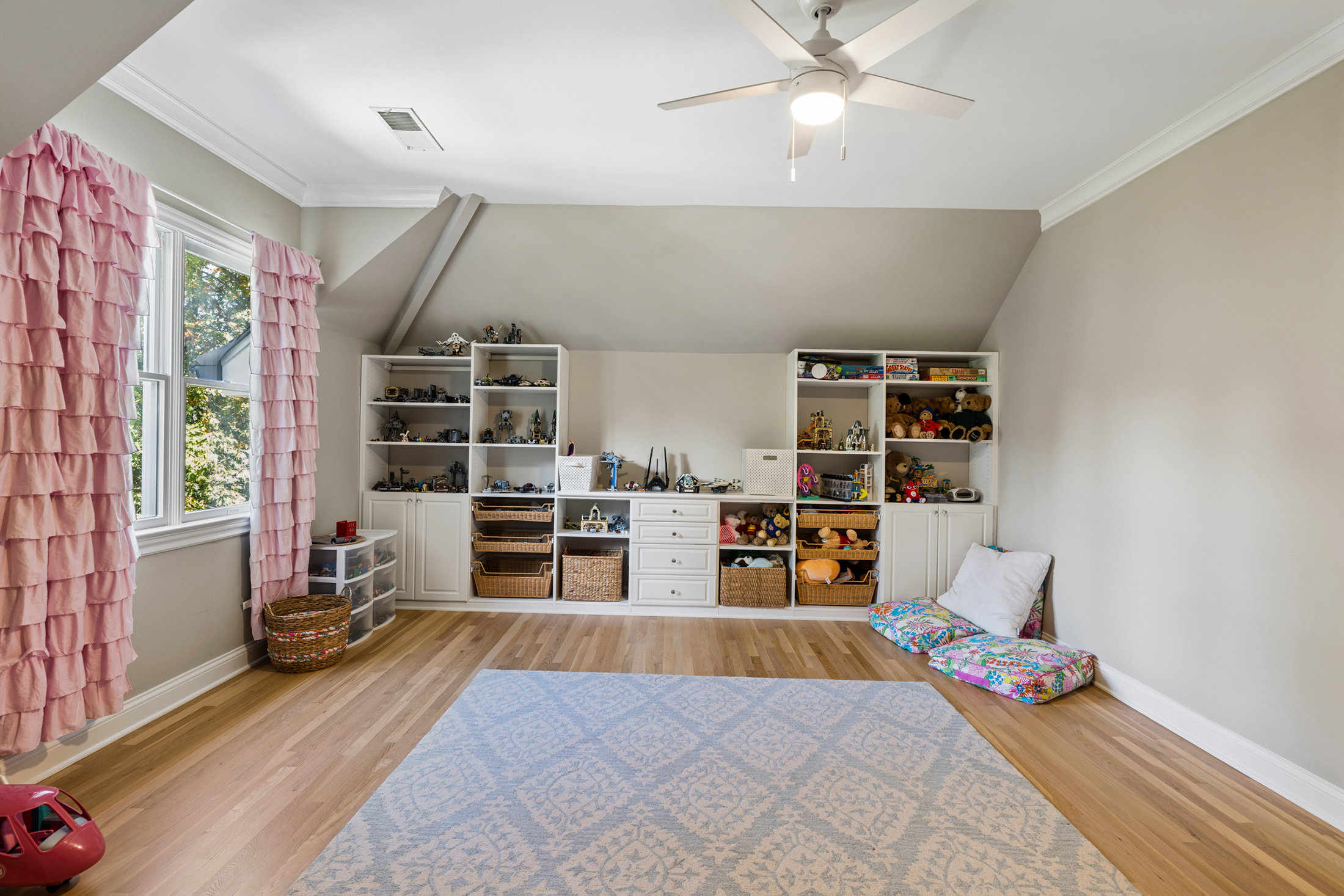  Private, Thoughtfully Renovated Sandy Springs Estate - 物件實景