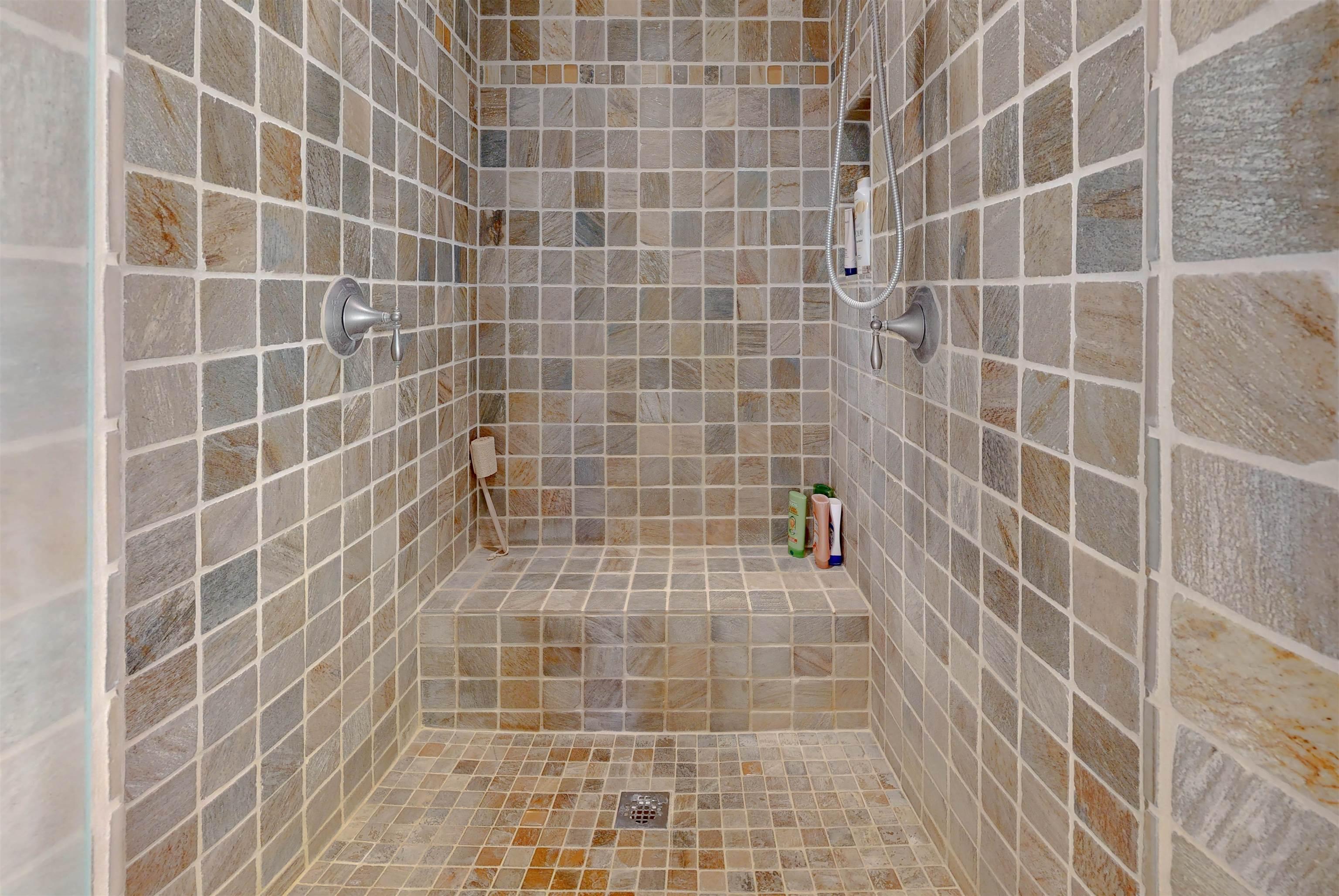 Ranchos De Taos, New Mexico, 87557-2740, United States, 3 Bedrooms Bedrooms, ,3 BathroomsBathrooms,Residential,For Sale,1998521