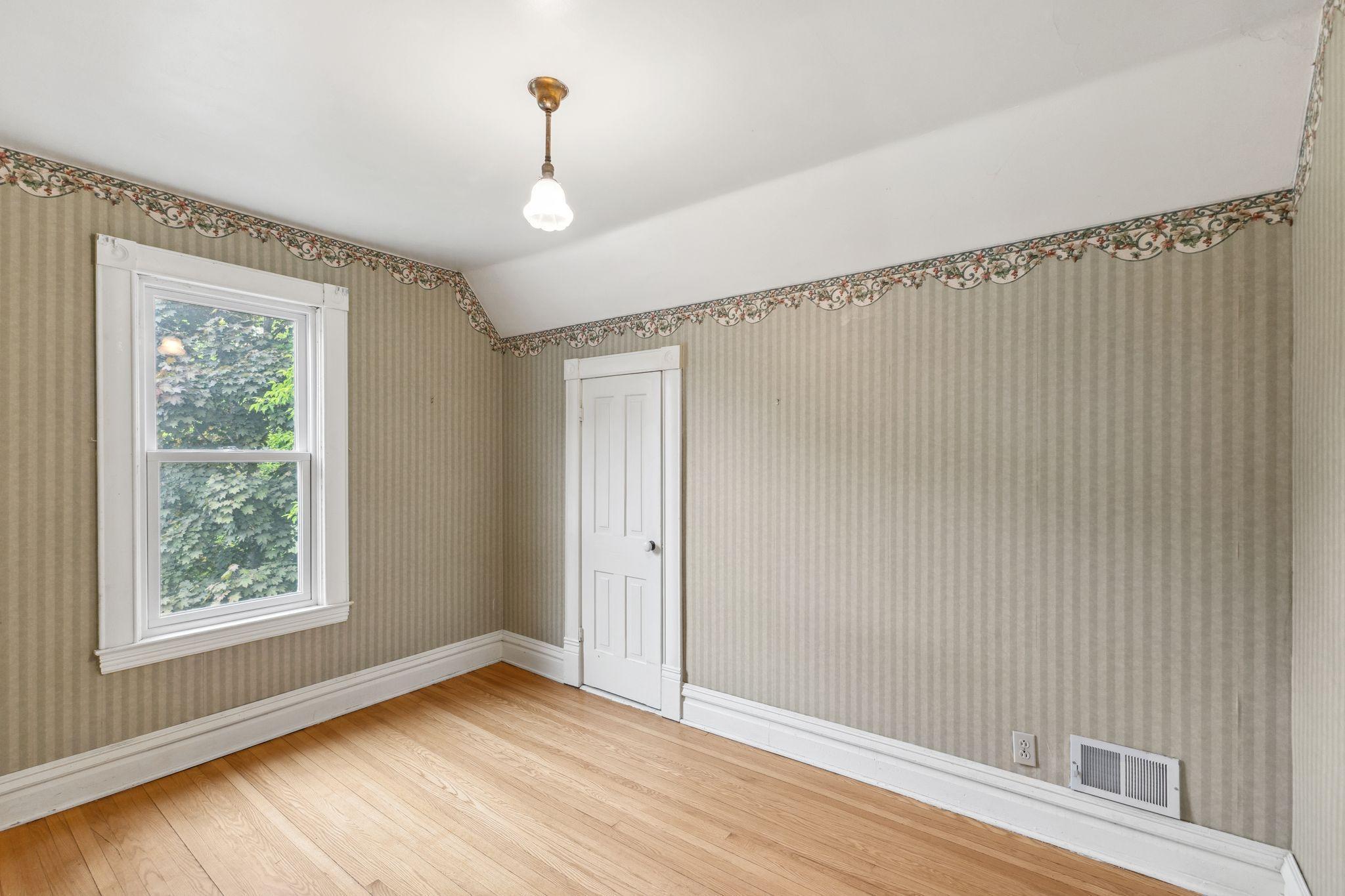 Center City, Minnesota, 55012, United States, 4 Bedrooms Bedrooms, ,1 BathroomBathrooms,Residential,For Sale,1837728