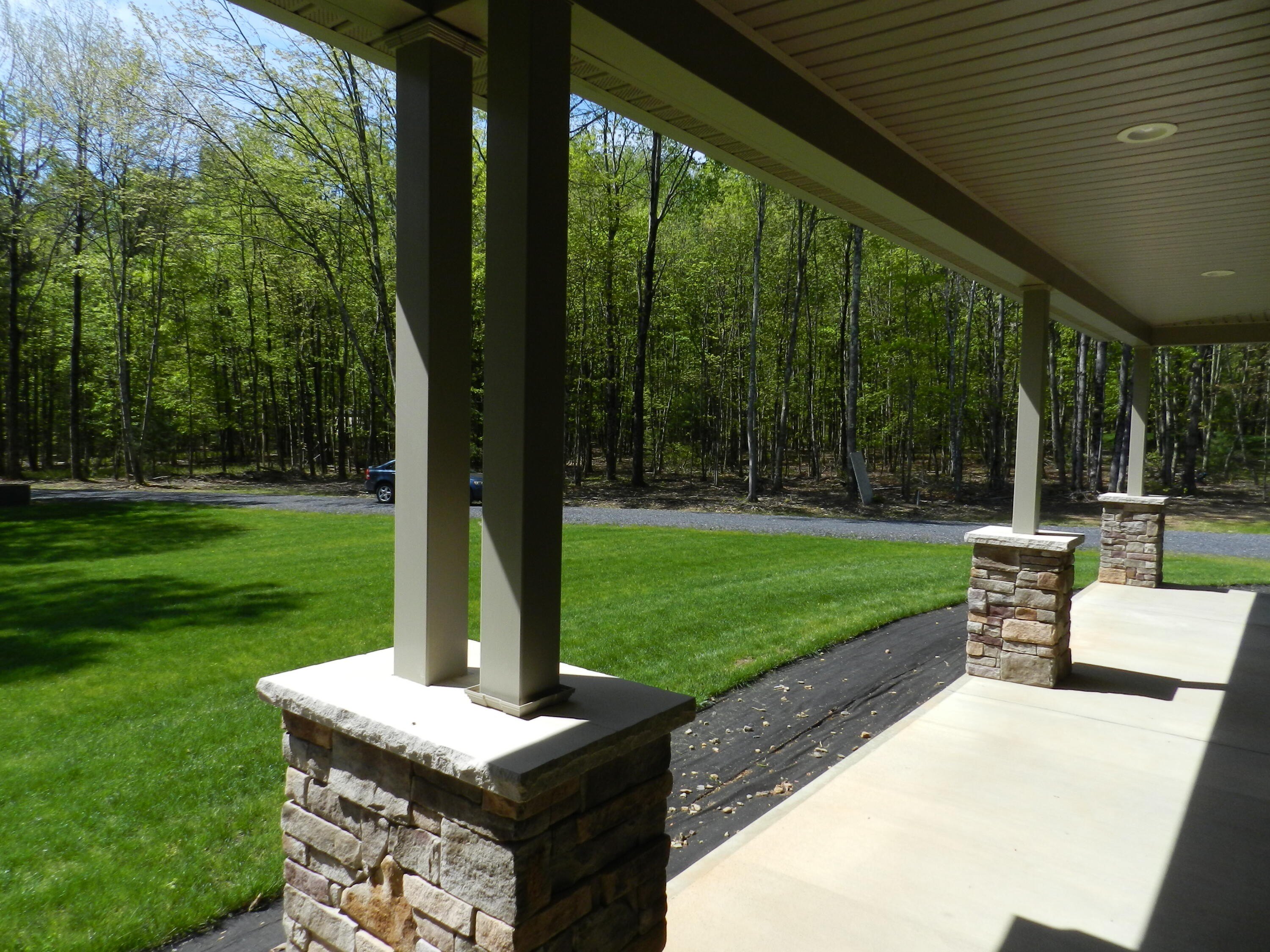 Kunkletown, Pennsylvania, 18058, United States, 3 Bedrooms Bedrooms, ,2 BathroomsBathrooms,Residential,For Sale,1896386