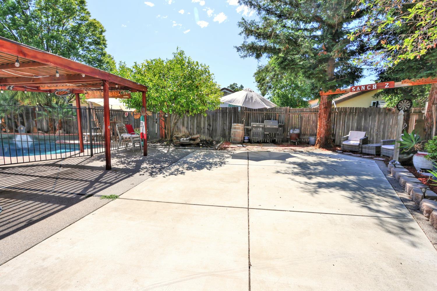 Elk Grove, California, 95758, United States, 3 Bedrooms Bedrooms, ,3 BathroomsBathrooms,Residential,For Sale,1918495