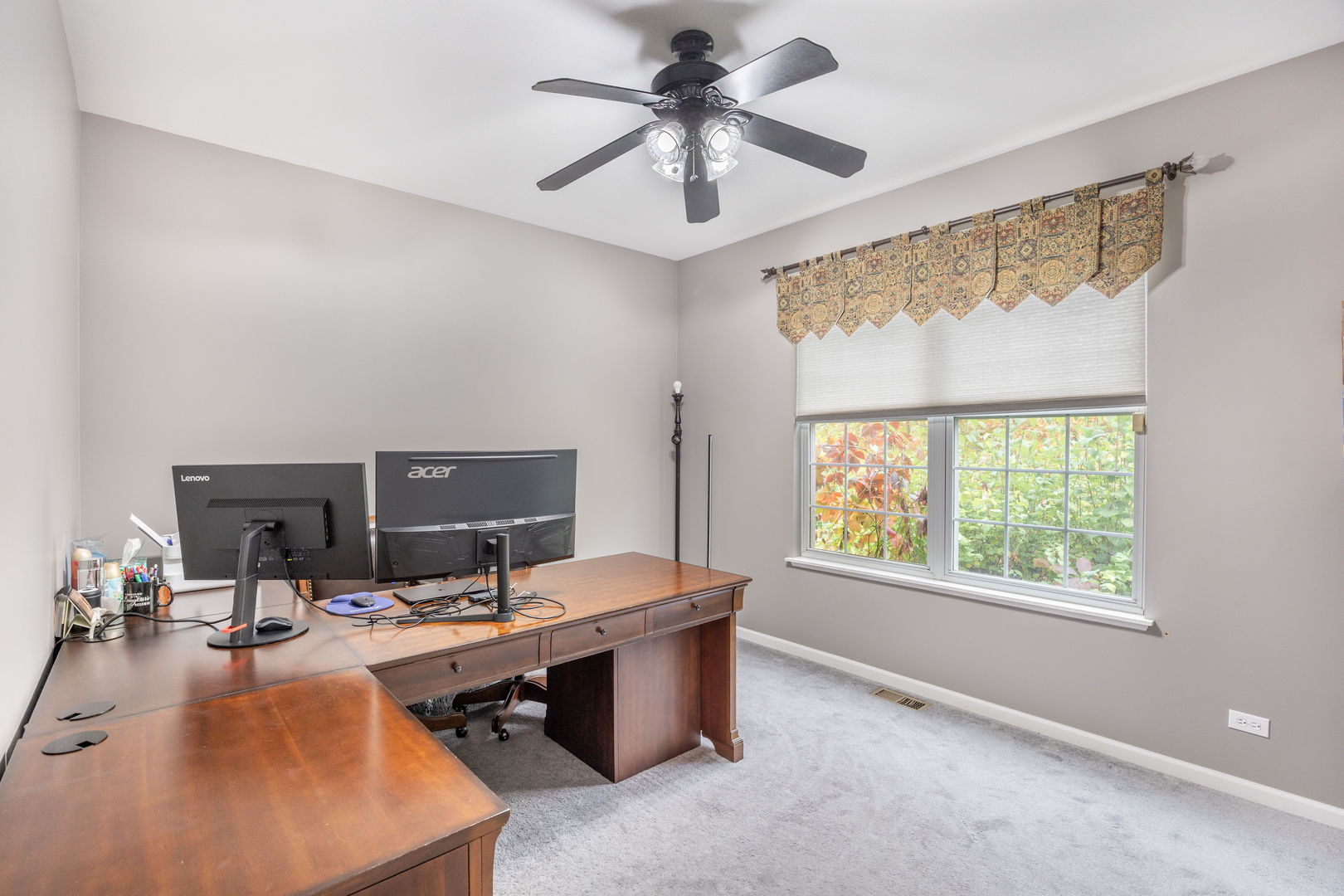 Aurora, Illinois, 60503, United States, 4 Bedrooms Bedrooms, ,4 BathroomsBathrooms,Residential,For Sale,1970243