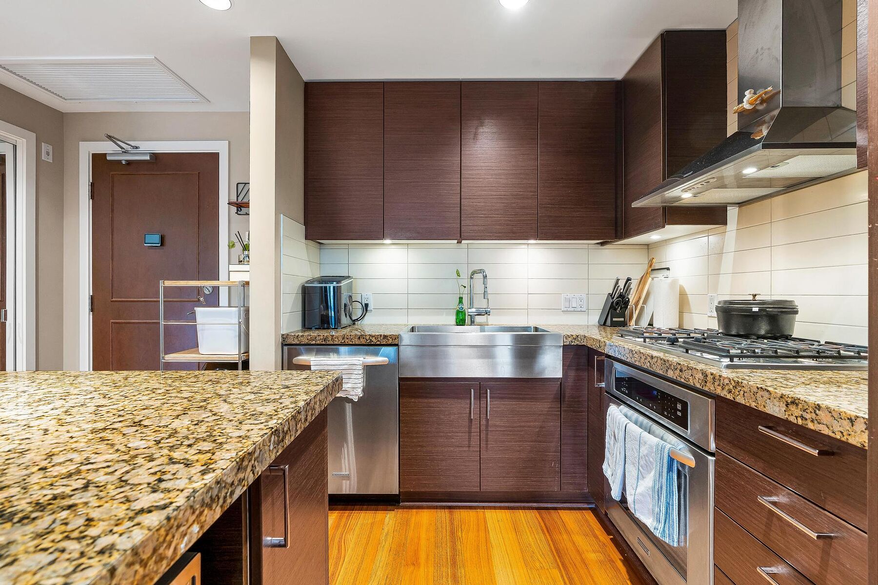  Stunning Bear Mountain Condo - 物件實景