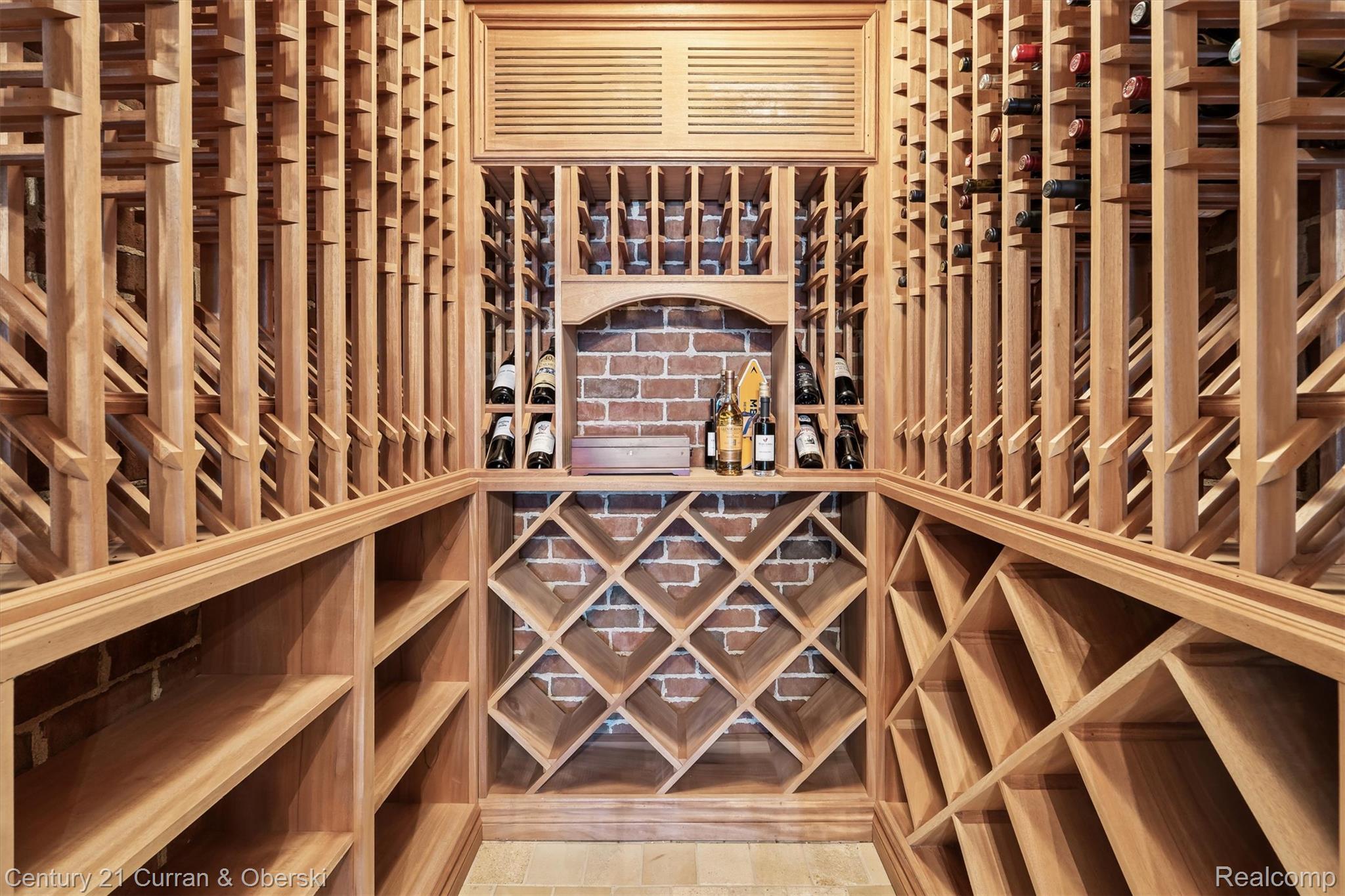 Northville, Michigan, 48168, United States, 4 Bedrooms Bedrooms, ,7 BathroomsBathrooms,Residential,For Sale,2038864