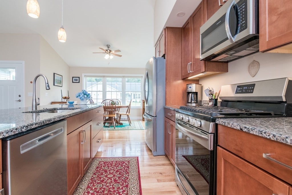 Deerfield, Massachusetts, 01373, United States, 2 Bedrooms Bedrooms, ,2 BathroomsBathrooms,Residential,For Sale,1941056