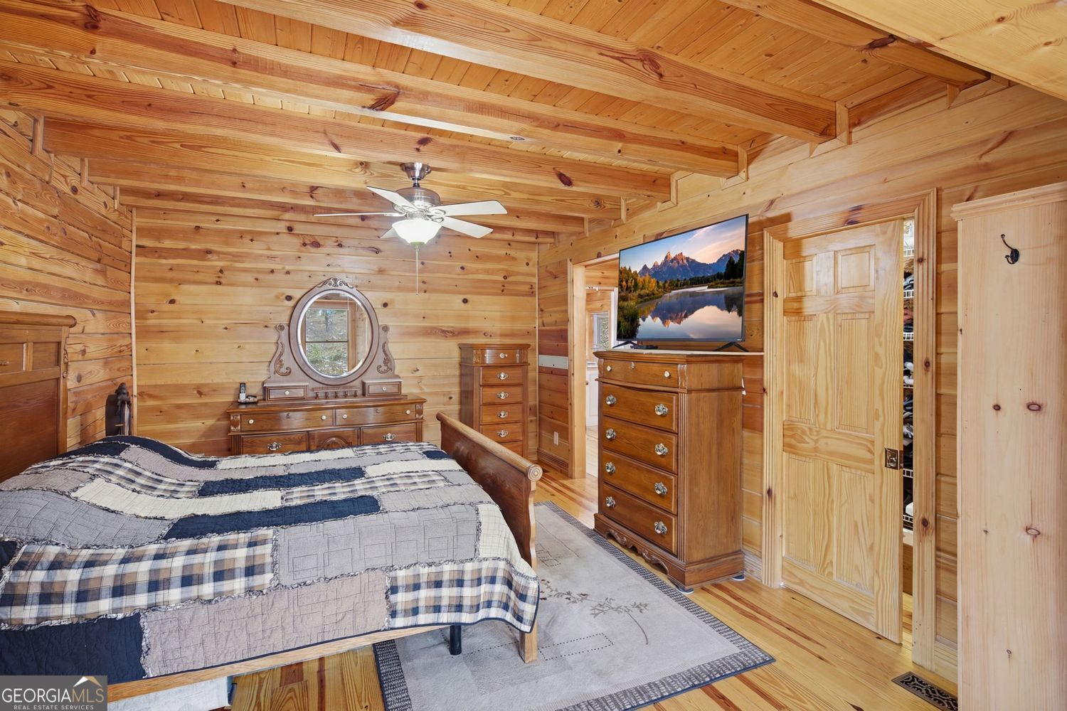 Ellijay, Georgia, 30536, United States, 2 Bedrooms Bedrooms, ,3 BathroomsBathrooms,Residential,For Sale,2035001