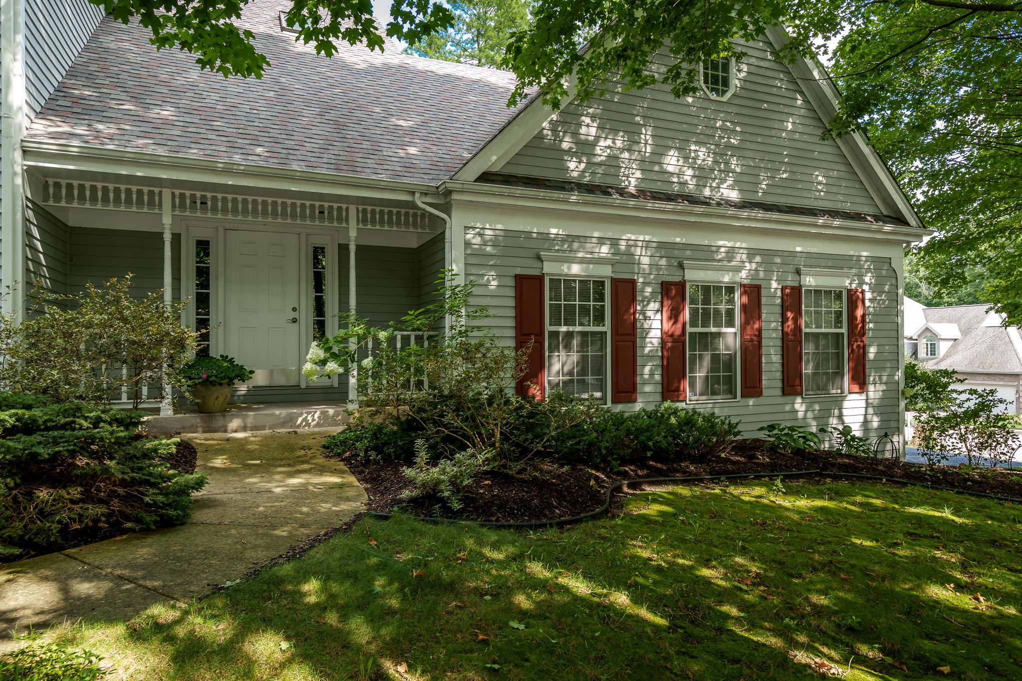 Rockford, Illinois, 61107, United States, 4 Bedrooms Bedrooms, ,5 BathroomsBathrooms,Residential,For Sale,1928082