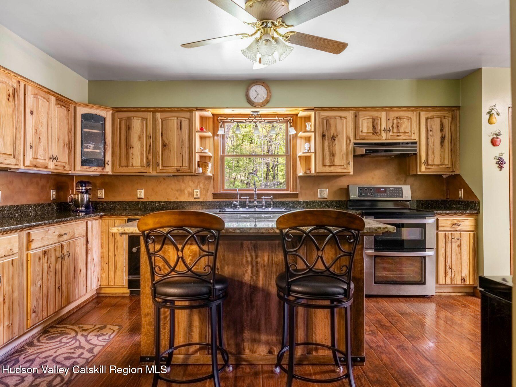 Stone Ridge, New York, 12484, United States, 4 Bedrooms Bedrooms, ,2 BathroomsBathrooms,Residential,For Sale,1804988