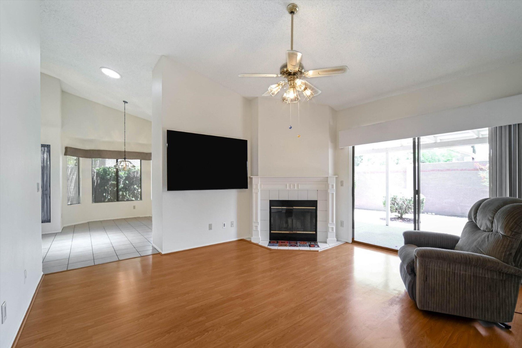  3510 E Hampton Avenue  Mesa, AZ - 物件實景