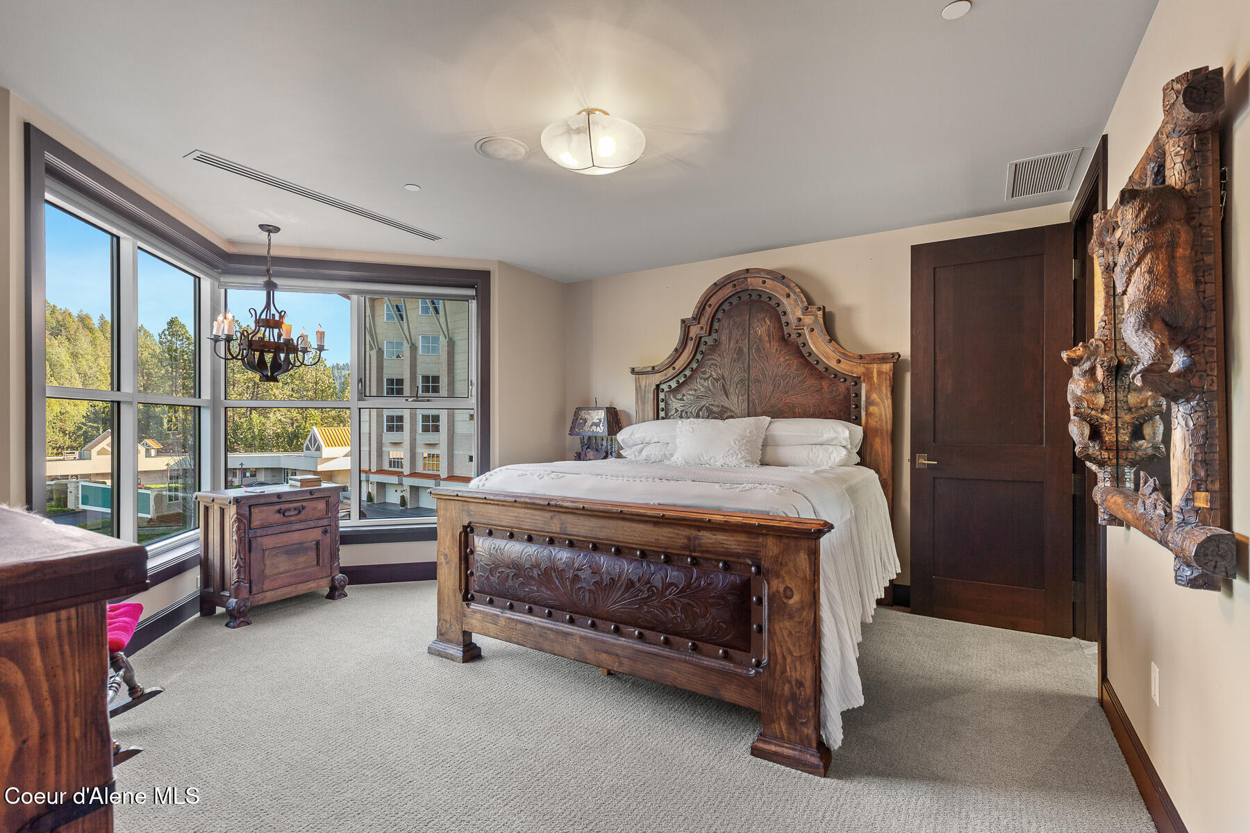 Coeur d'Alene, Idaho, 83814, United States, 4 Bedrooms Bedrooms, ,Residential,For Sale,2010702