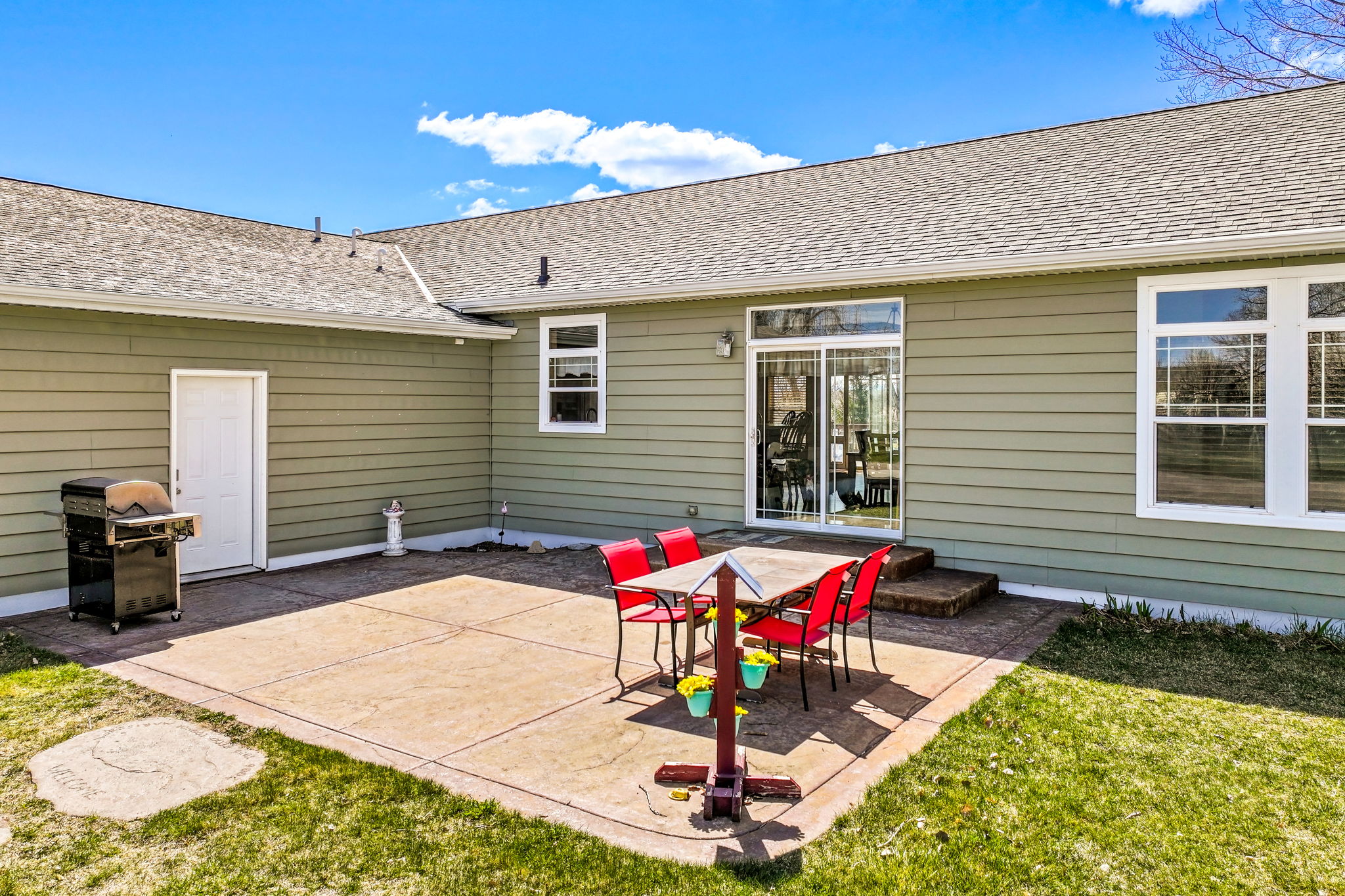 Ulm, Montana, 59485, United States, 4 Bedrooms Bedrooms, ,2 BathroomsBathrooms,Residential,For Sale,1794355