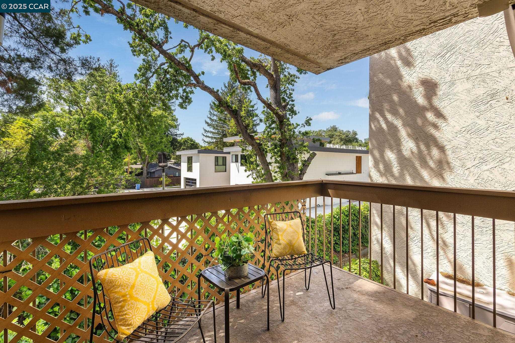 Walnut Creek, California, 94595, United States, 2 Bedrooms Bedrooms, ,1 BathroomBathrooms,Residential,For Sale,1987718