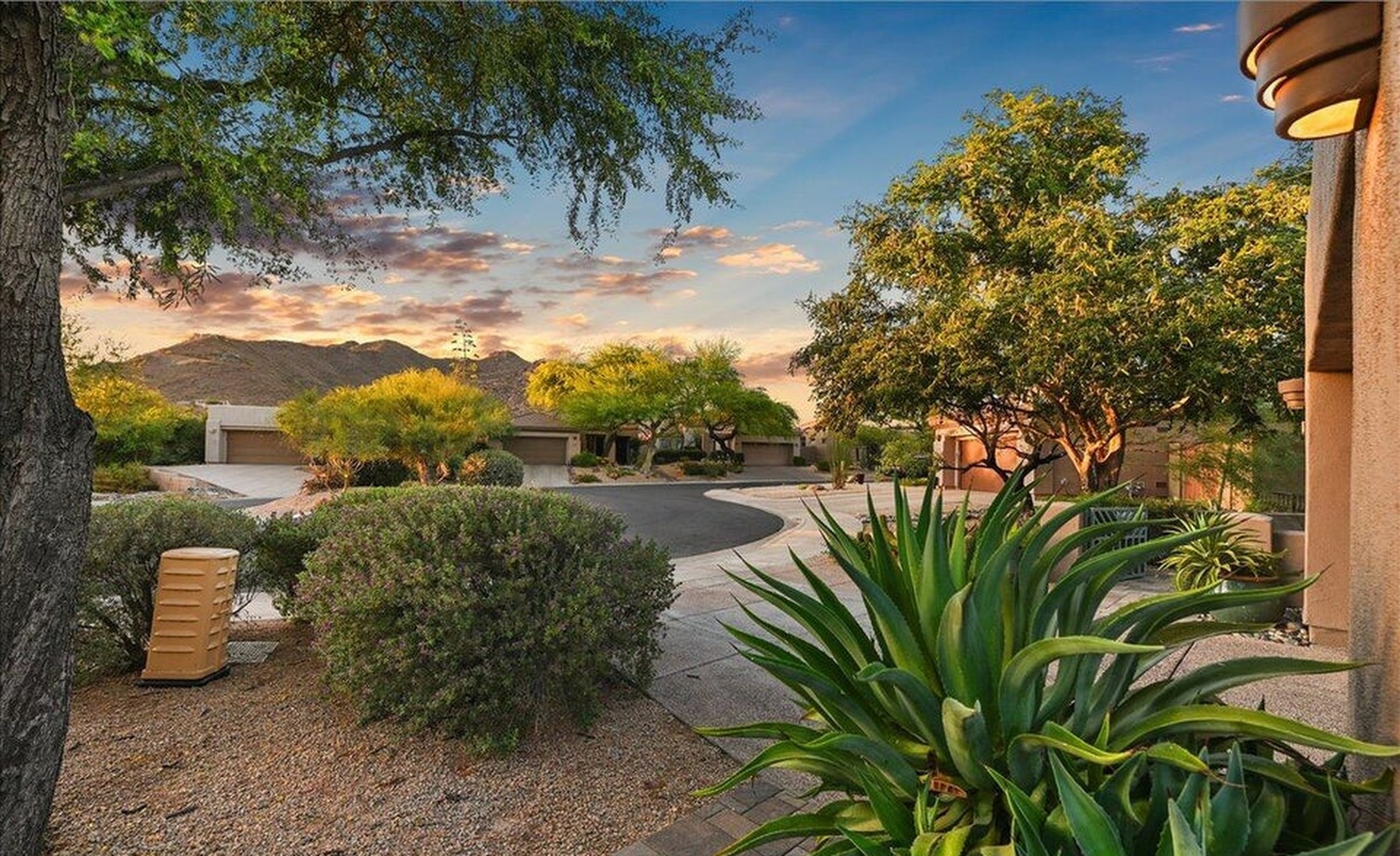  6755 East Nightingale Star Circle  Scottsdale, AZ - 物件實景
