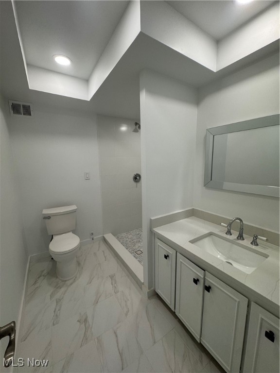 Bratenahl, Ohio, 44108, United States, 2 Bedrooms Bedrooms, ,3 BathroomsBathrooms,Residential,For Sale,1987332