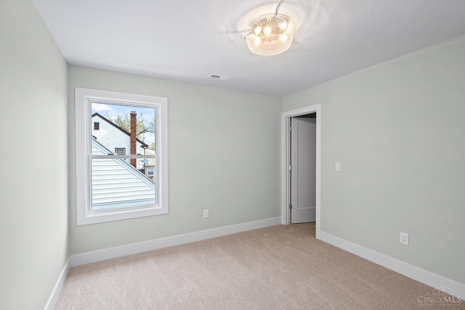 Cincinnati, Ohio, 45208, United States, 3 Bedrooms Bedrooms, ,4 BathroomsBathrooms,Residential,For Sale,1784829