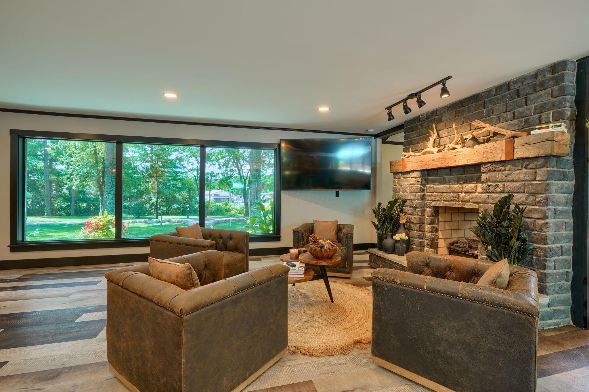 Logan, Ohio, 43138, United States, 3 Bedrooms Bedrooms, ,4 BathroomsBathrooms,Residential,For Sale,2003471