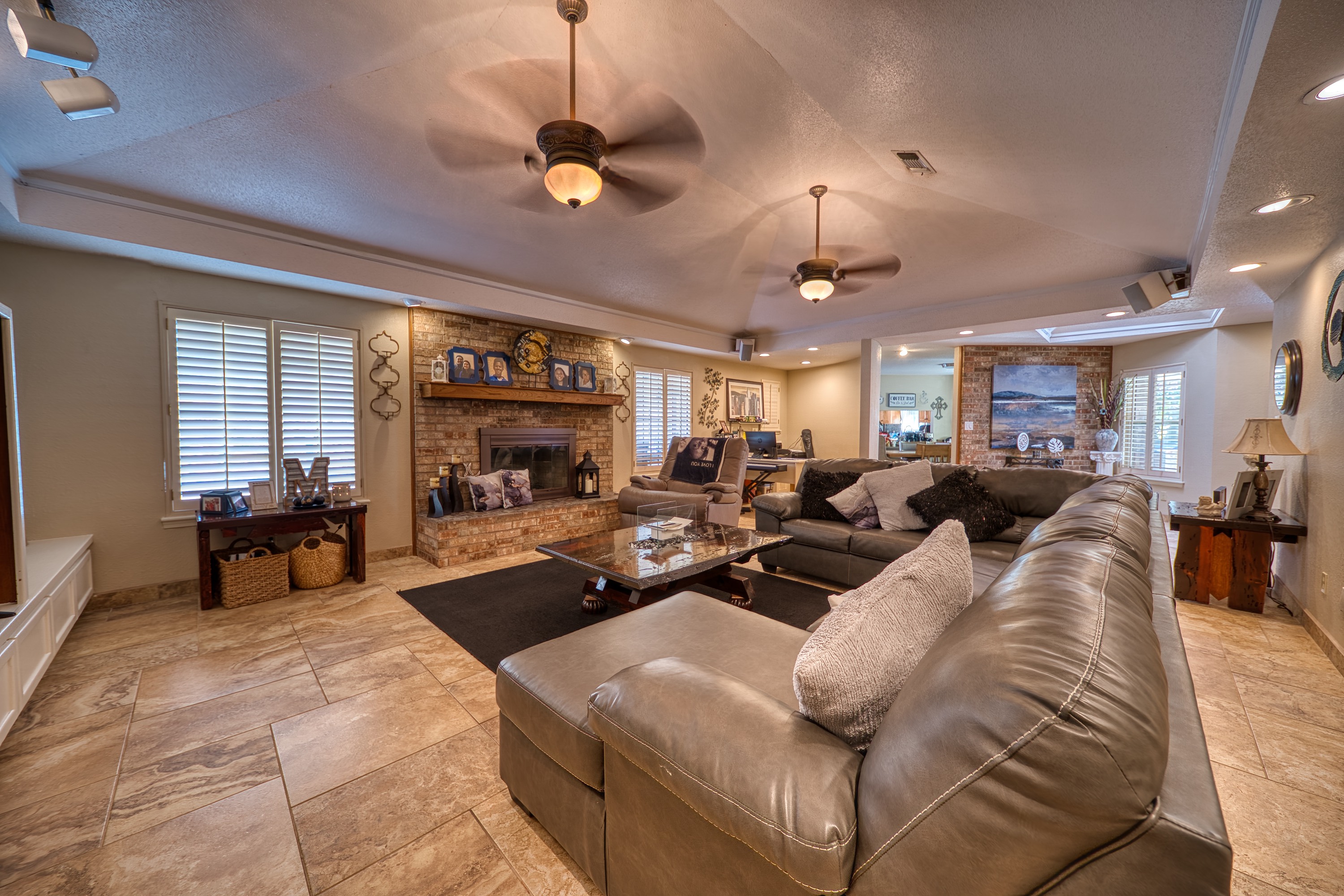 Carlsbad, New Mexico, 88220, United States, 4 Bedrooms Bedrooms, ,3 BathroomsBathrooms,Residential,For Sale,1974897